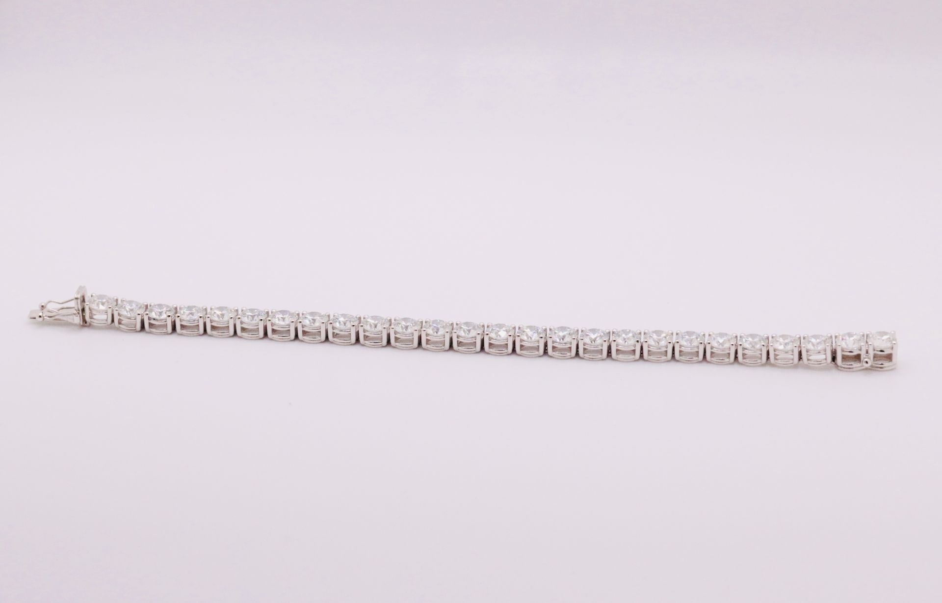 Round Brilliant Cut 21 Carat Diamond Tennis Bracelet D Colour VVS Clarity - 18Kt White Gold - IGI - Bild 3 aus 6