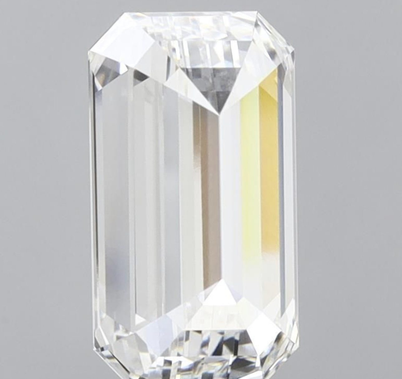 Emerald Cut Diamond E Colour VVS2 Clarity 5.12 Carat EX EX - LG595393312 - IGI - Image 4 of 8