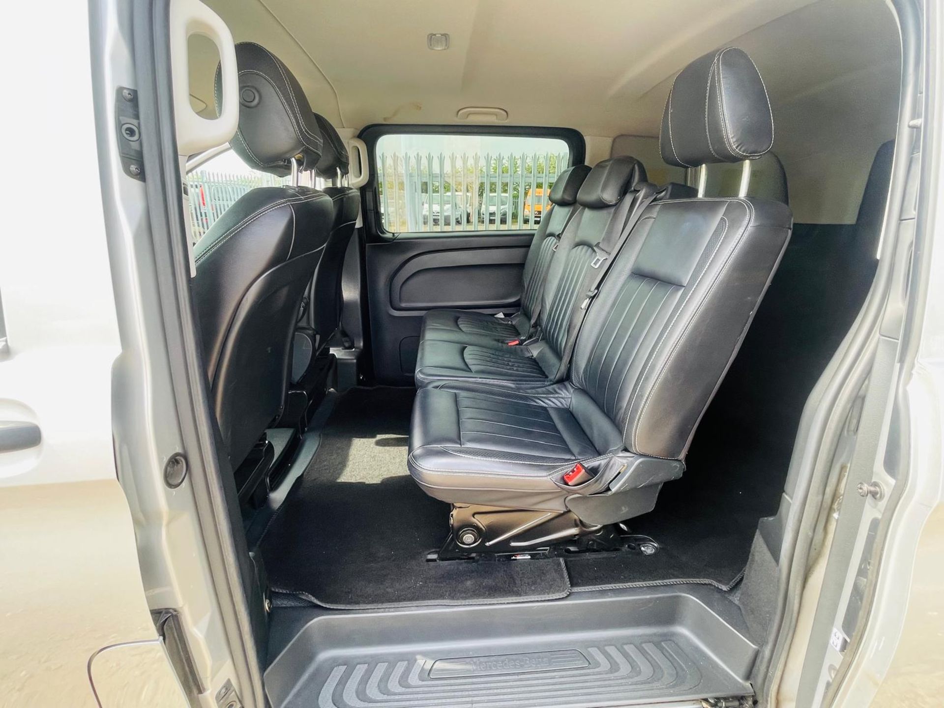 Mercedes-Benz Vito Premium 2.1 119 CDI 7G Tronic Crew Cab LWB Automatic 2019'19 Reg'- Alloy Wheels - Image 24 of 31