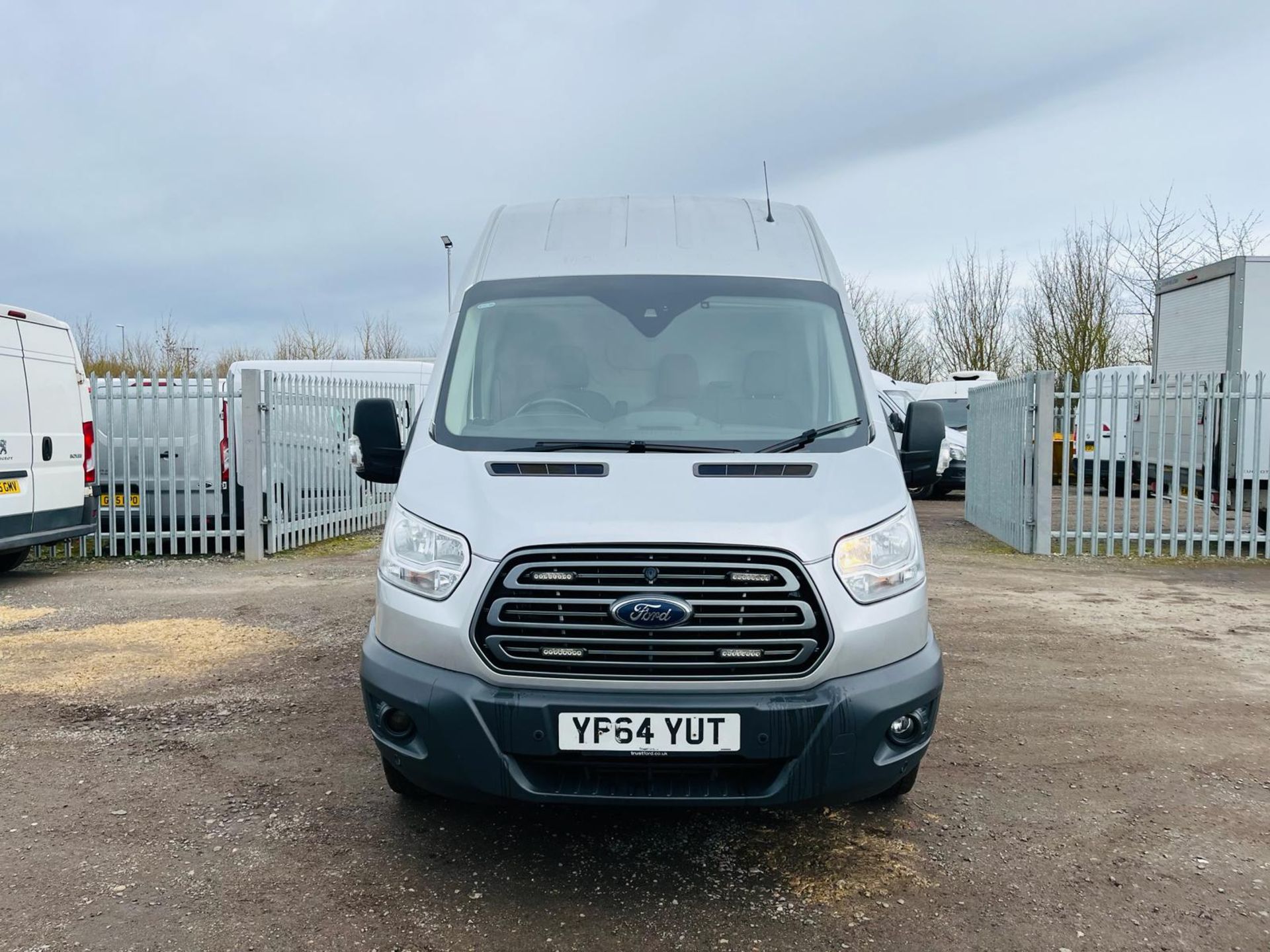 ** ON SALE ** Ford Transit Trend 350 TDCI 125 2.2 L3 H3 2014 '64 Reg' - Parking sensors - Air Con - Image 2 of 27