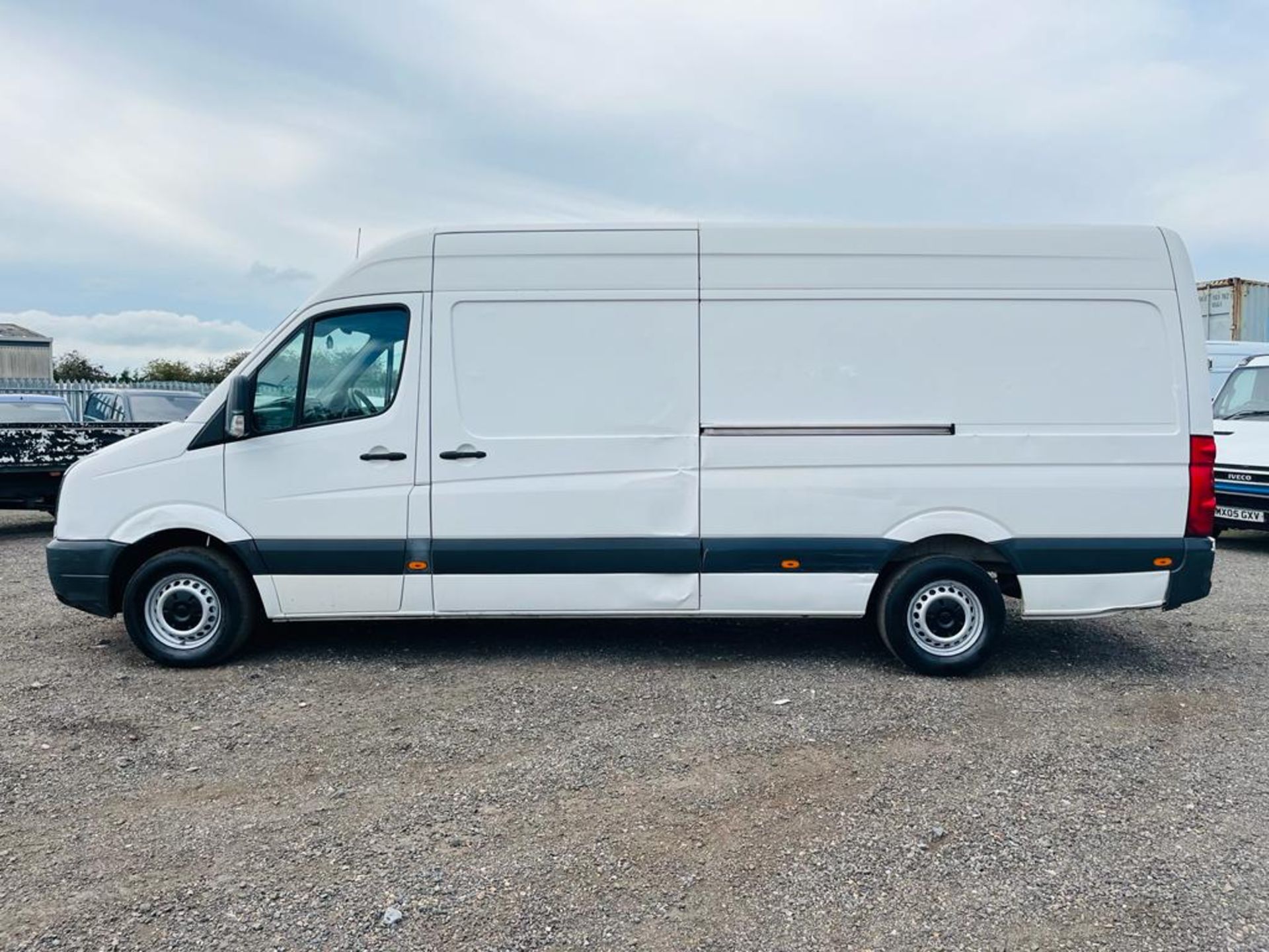 ** ON SALE ** Volkswagen Crafter Startline Tdi 136 L3 H3 2015 (65 Reg) - Bluetooth Handsfree - LWB - Image 4 of 27