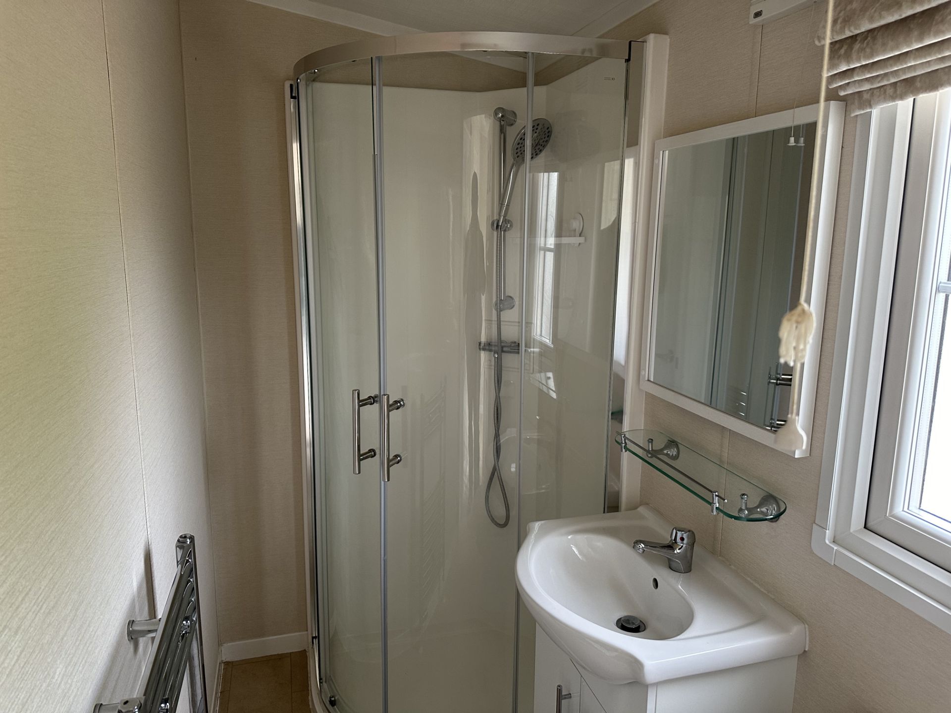 European Mobile Home '2022 Model' 36x14 Ruby Edition - 2 Bedroom - Bathroom - Image 31 of 46
