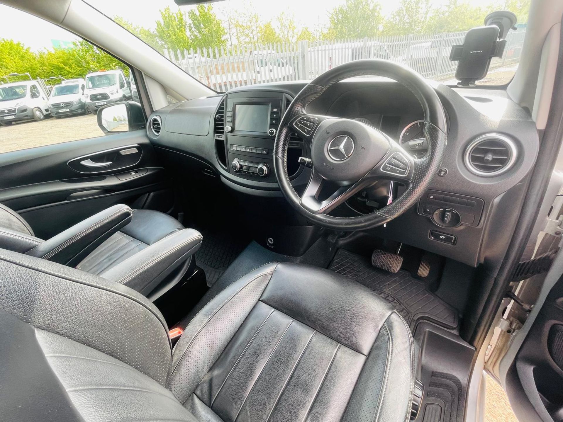 Mercedes-Benz Vito Premium 2.1 119 CDI 7G Tronic Crew Cab LWB Automatic 2019'19 Reg'- Alloy Wheels - Image 16 of 31