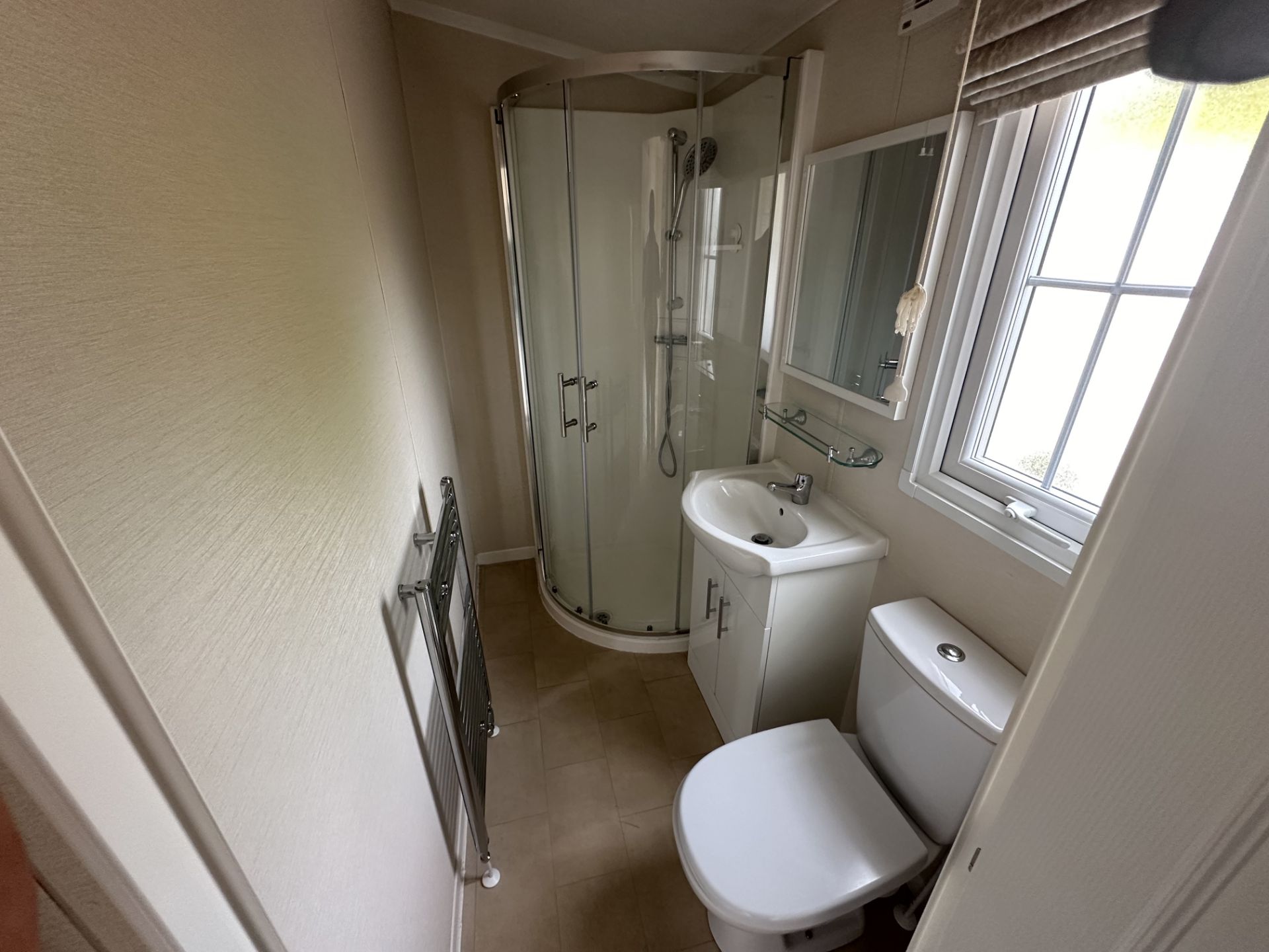 European Mobile Home '2022 Model' 36x14 Ruby Edition - 2 Bedroom - Bathroom - Image 30 of 46