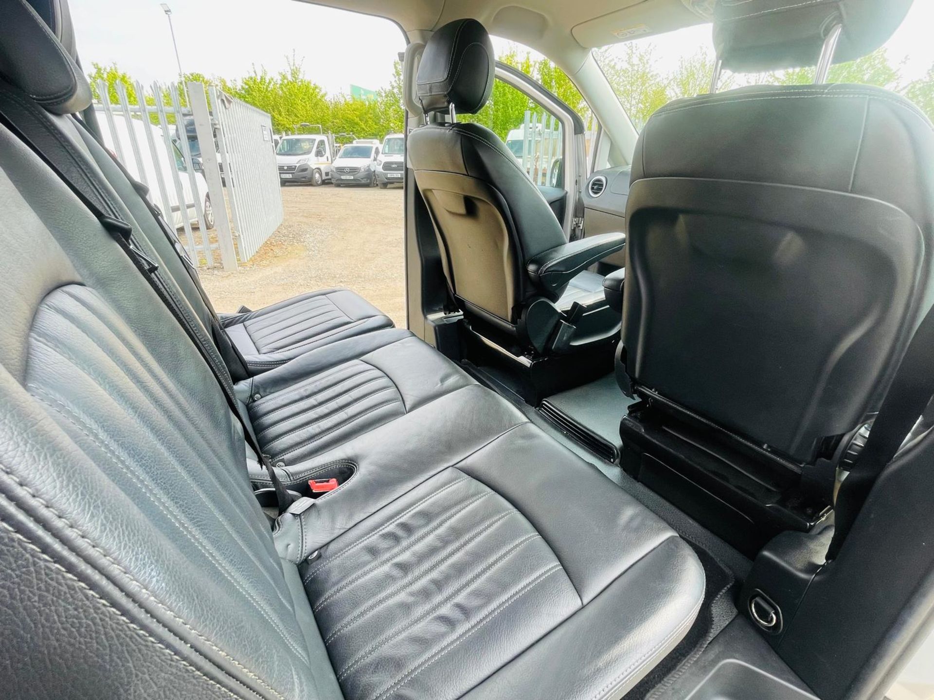 Mercedes-Benz Vito Premium 2.1 119 CDI 7G Tronic Crew Cab LWB Automatic 2019'19 Reg'- Alloy Wheels - Image 29 of 31