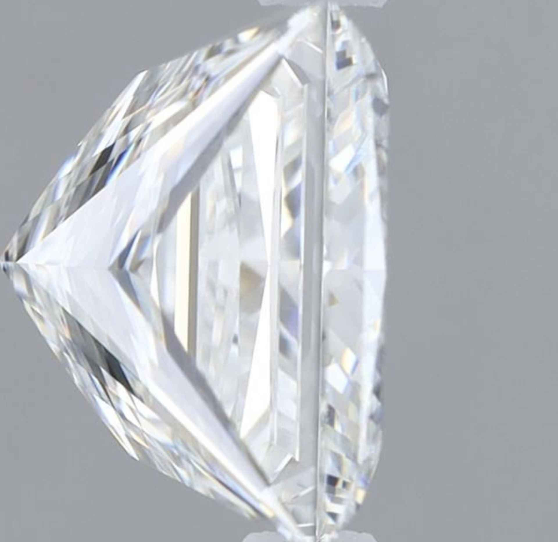Princess Cut Diamond F Colour VVS2 Clarity 2.65 Carat EX EX - LG573385933 - IGI - Image 5 of 7