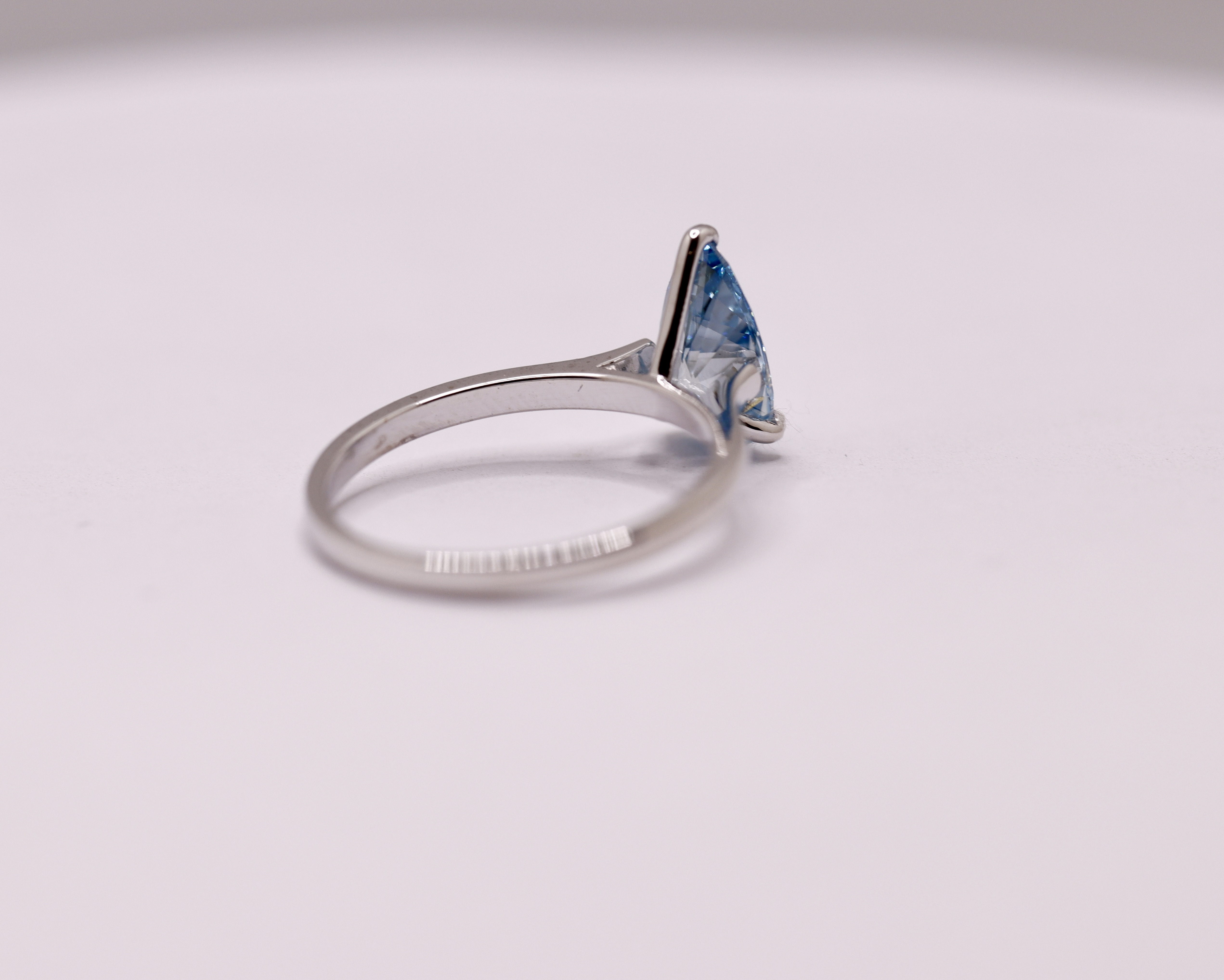 Fancy Blue Pear Cut 1.60 Carat Diamond 18Kt White Gold Ring - VS1 - Image 5 of 6