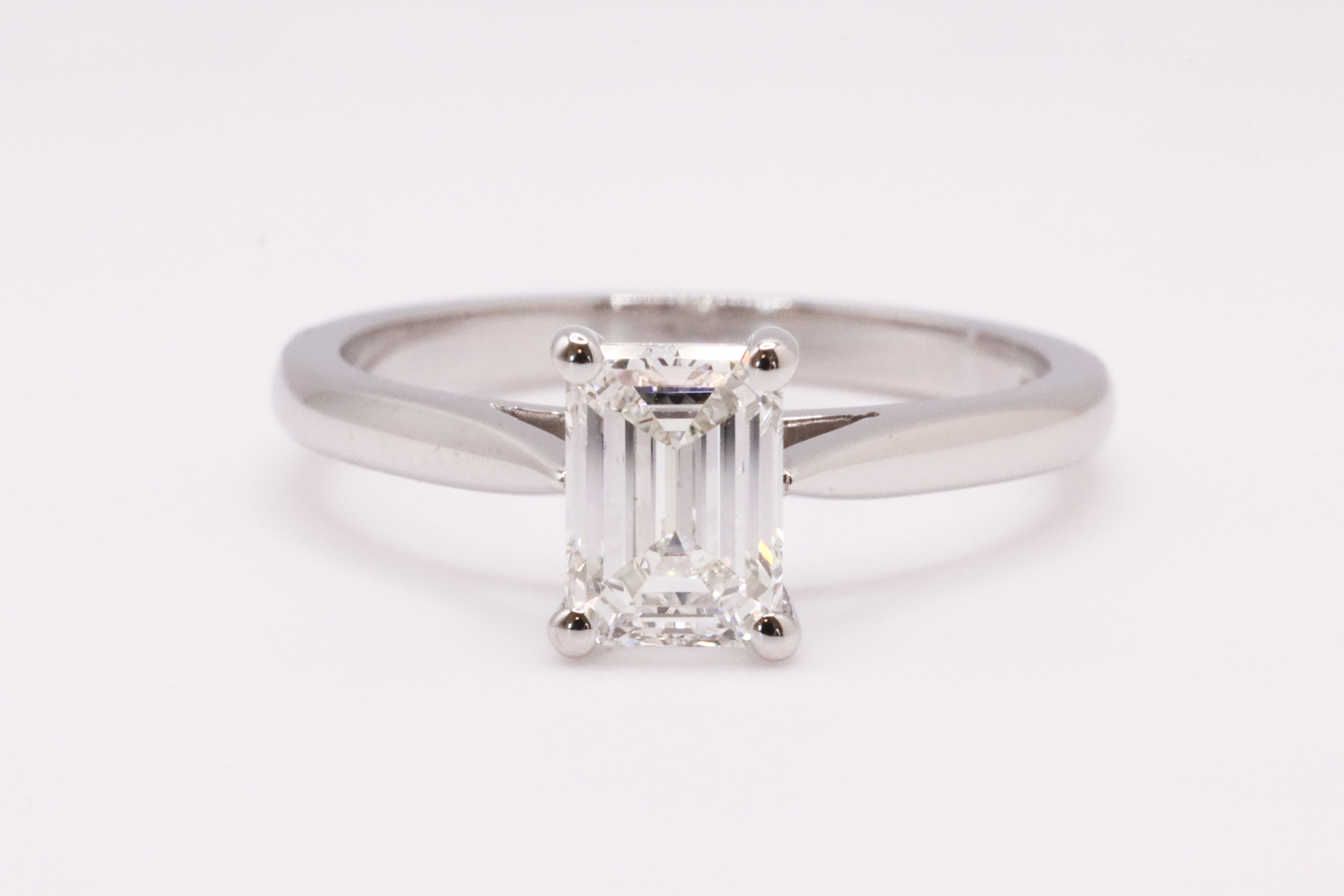 Emerald Cut Natural Diamond Platinum Ring 1.00 Carat D Colour VS1 Clarity EX EX - GIA - Image 6 of 8
