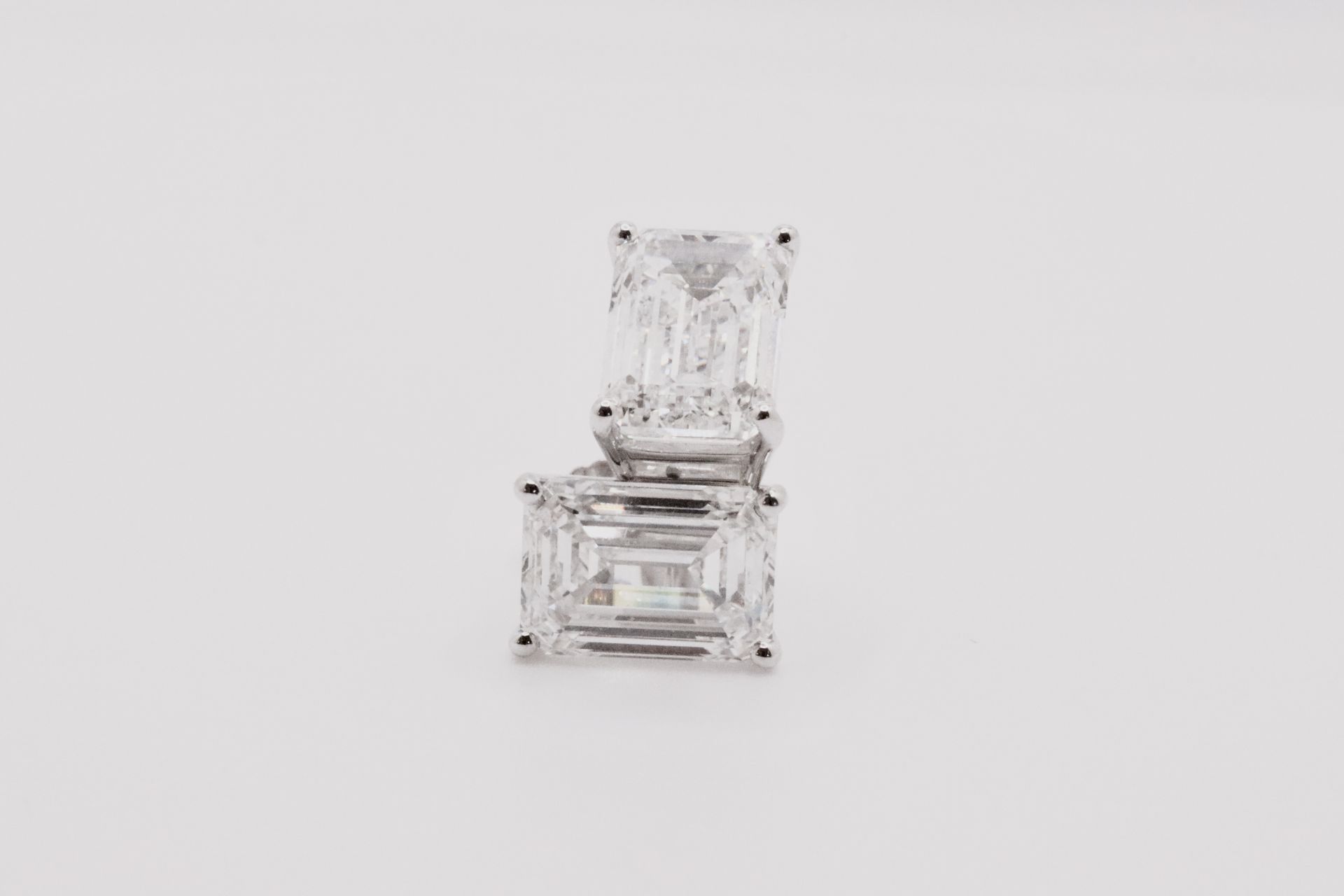 Emerald Cut 4.00 Carat Natural Diamond Earrings 18kt White Gold - Colour H - SI Clarity- GIA