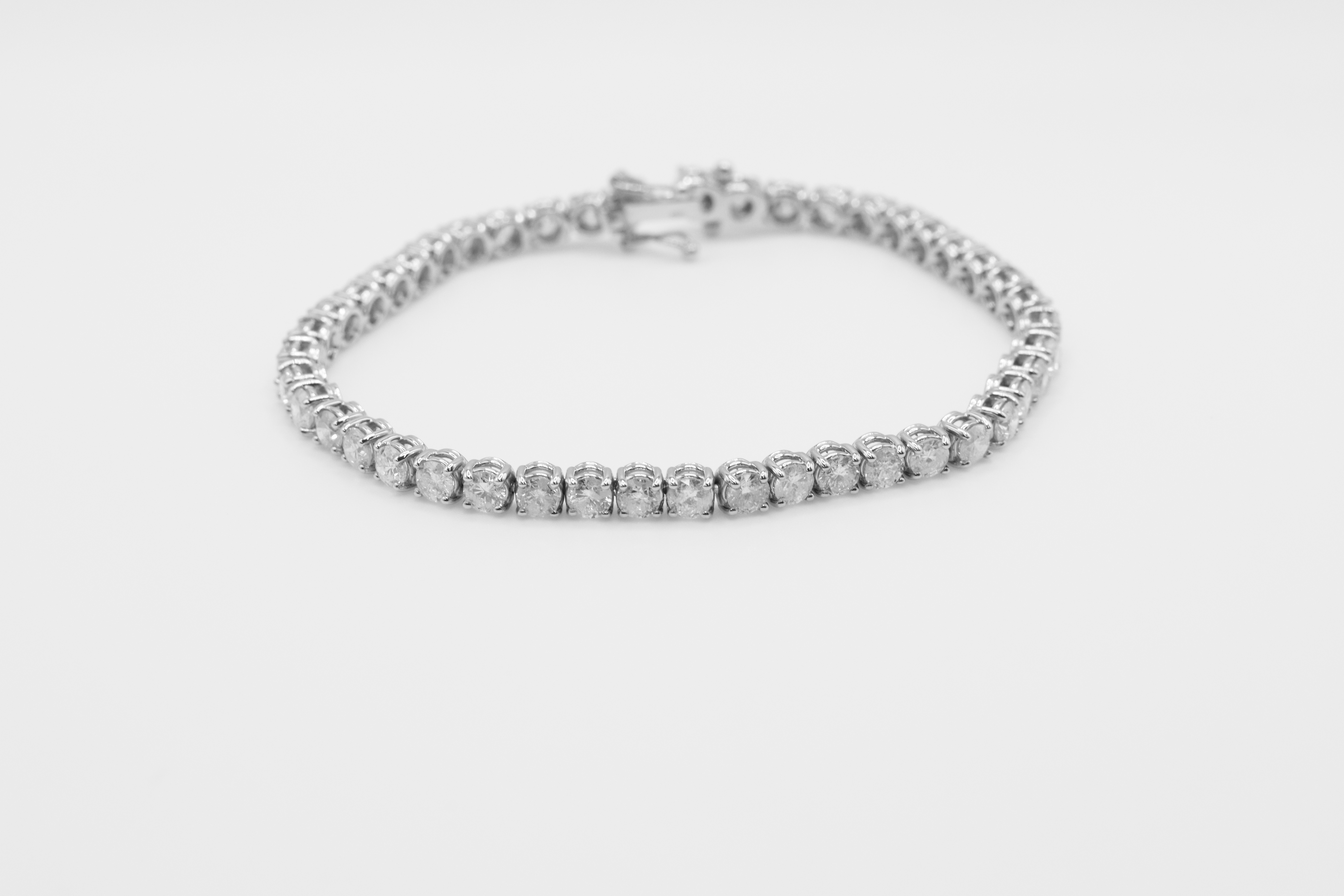 Round Brilliant Cut 10 Carat Diamond Tennis Bracelet F Colour VS Clarity - 18Kt White Gold - IGI - Bild 3 aus 8