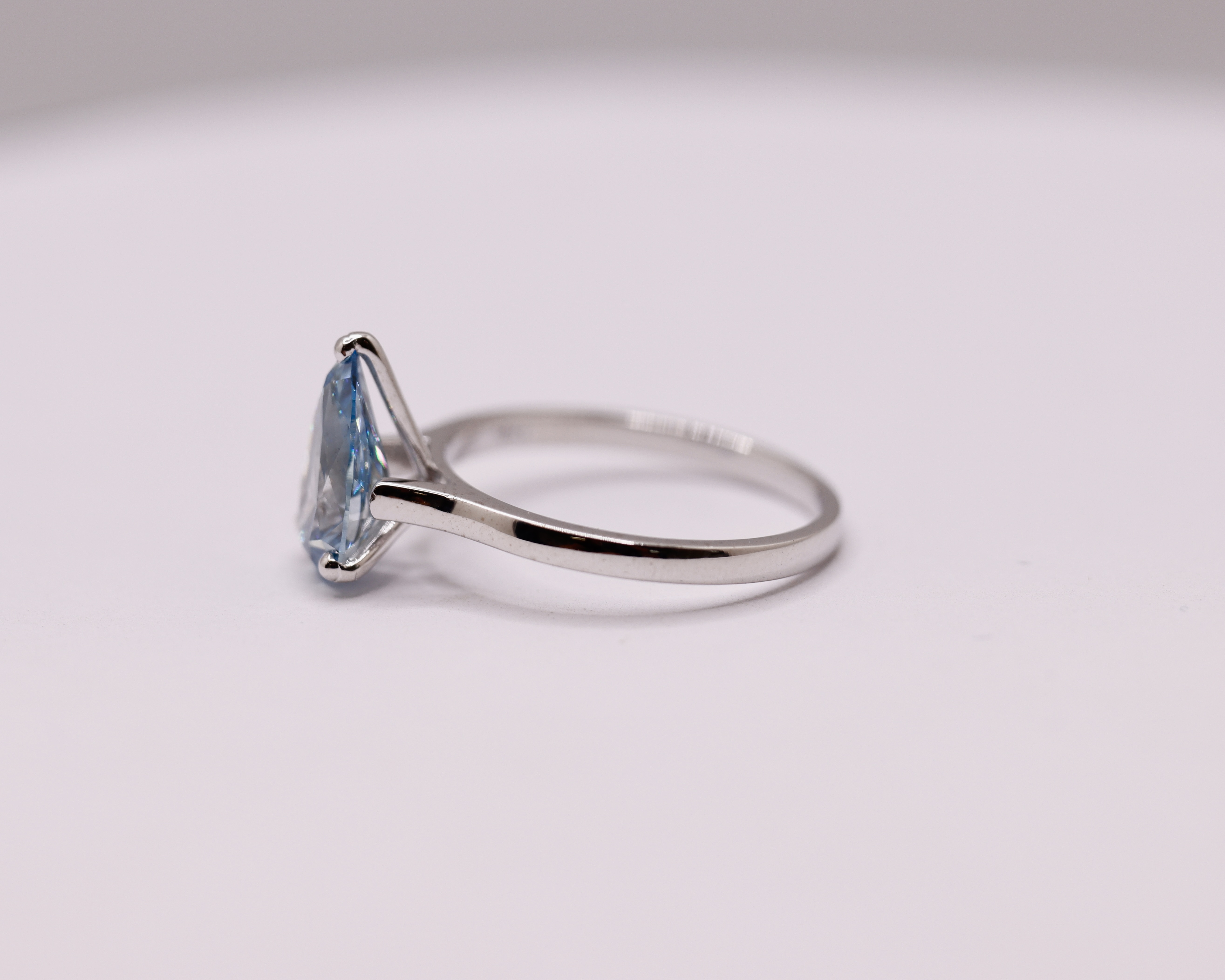 Fancy Blue Pear Cut 1.60 Carat Diamond 18Kt White Gold Ring - VS1 - Image 3 of 6