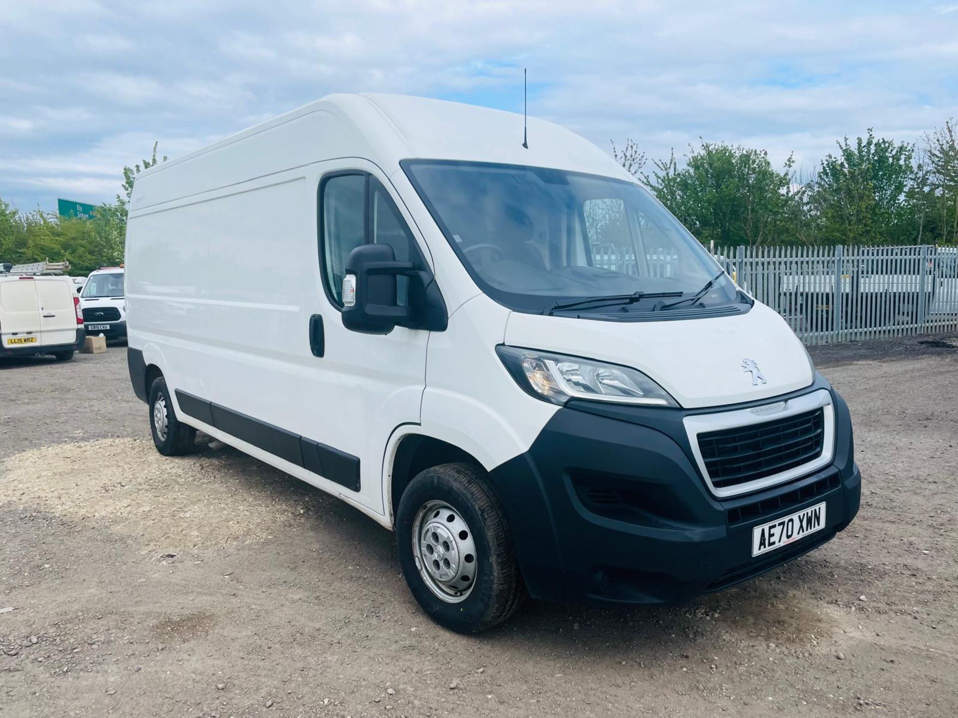 Peugeot Boxer Professional 2.2 Bluehdi 140 L3 H2 2020 '70 Reg'- ULEZ Compliant -Sat/Nav -A/C