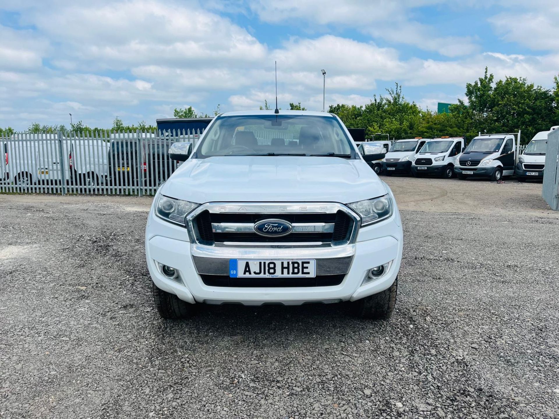 ** ON SALE ** Ford Ranger Limited 2.2 TDCI 4WD 2018 '18 Reg' -Automatic- ULEZ Compliant -A/C - Image 2 of 31