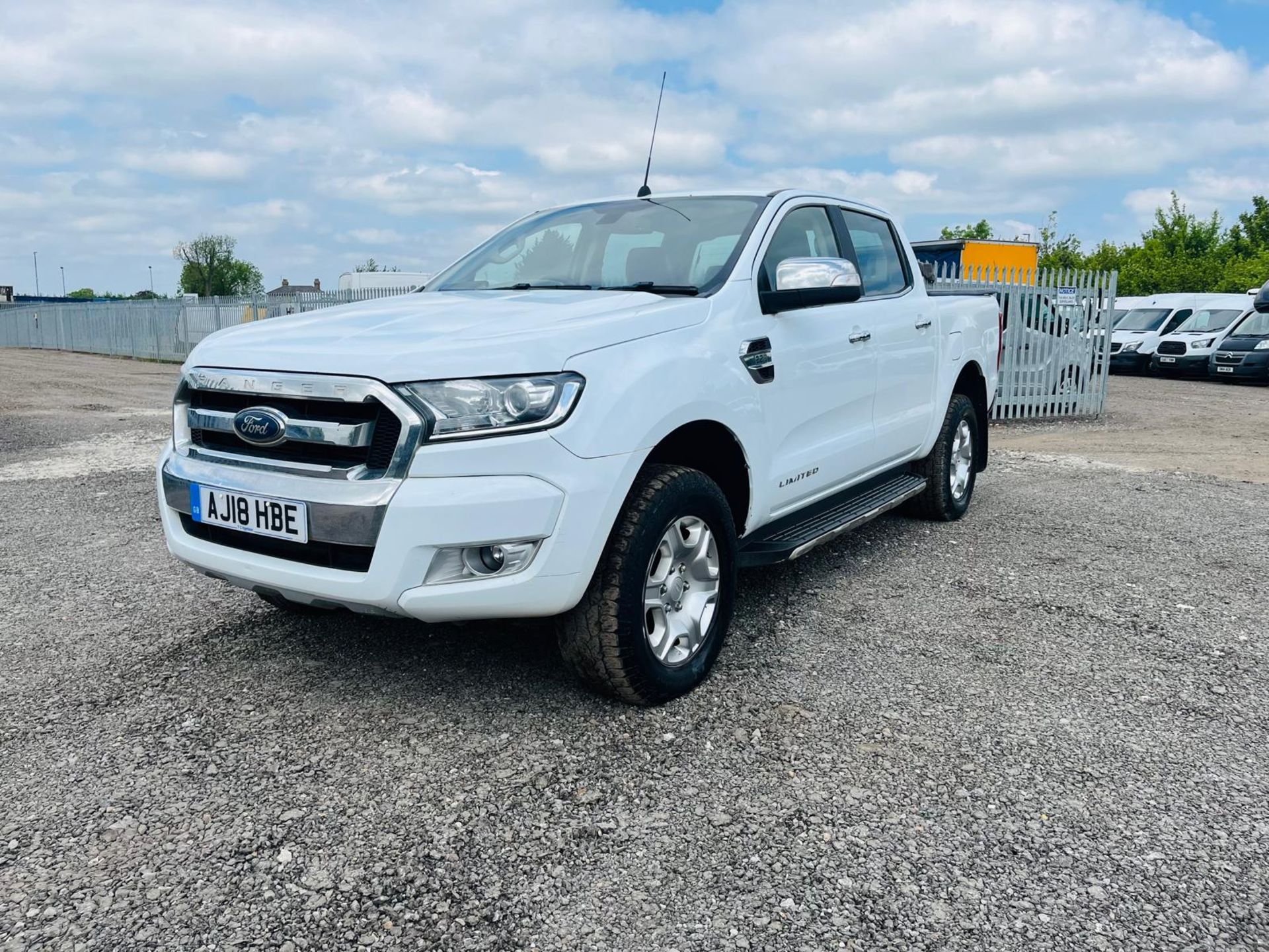 ** ON SALE ** Ford Ranger Limited 2.2 TDCI 4WD 2018 '18 Reg' -Automatic- ULEZ Compliant -A/C - Image 3 of 31