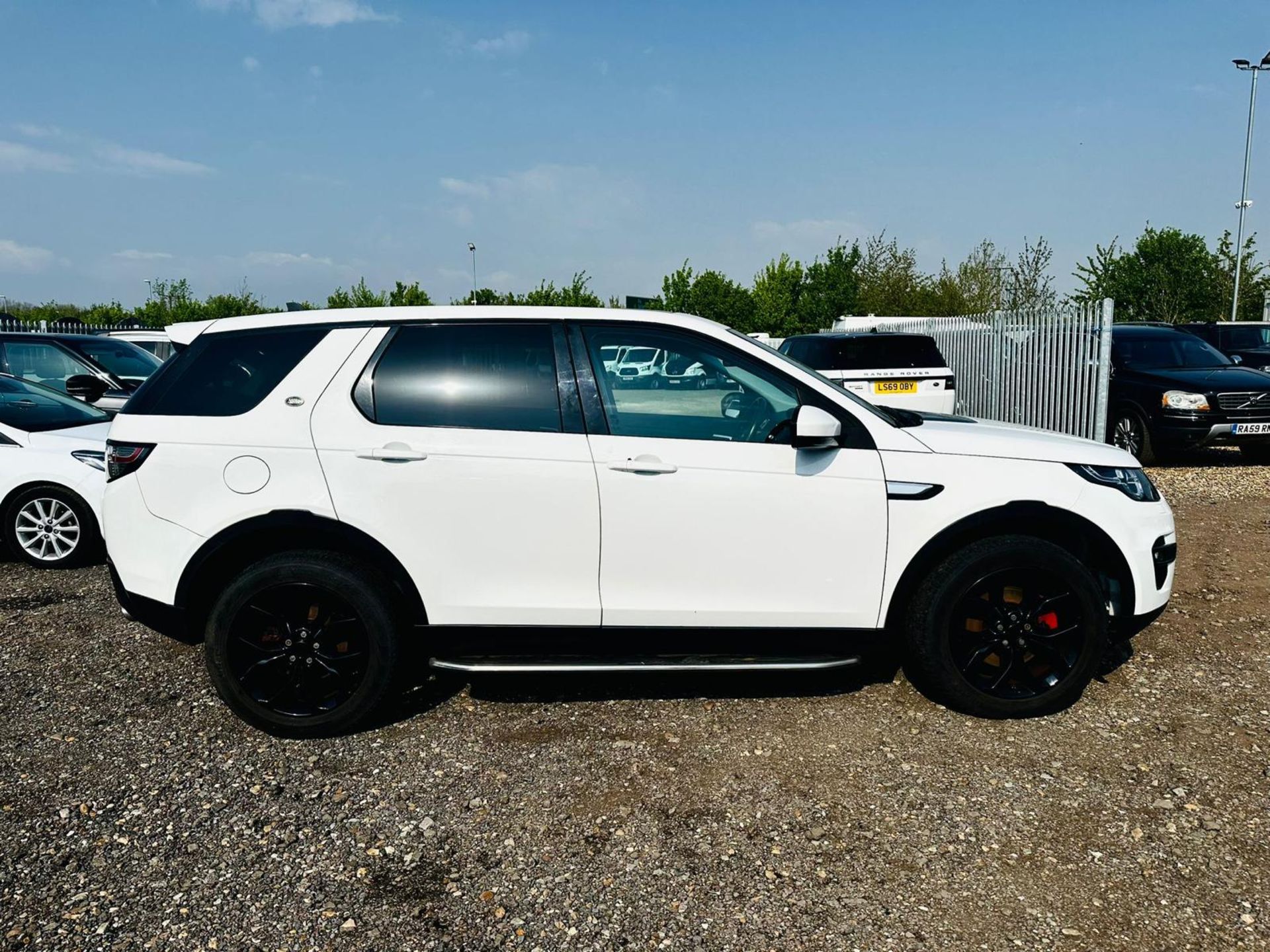 **ON SALE ** Land Rover Discovery Sport 2.0 TD4 180 HSE 2016'16 Reg'- Sat Nav - A/C -7 seats - Image 8 of 23