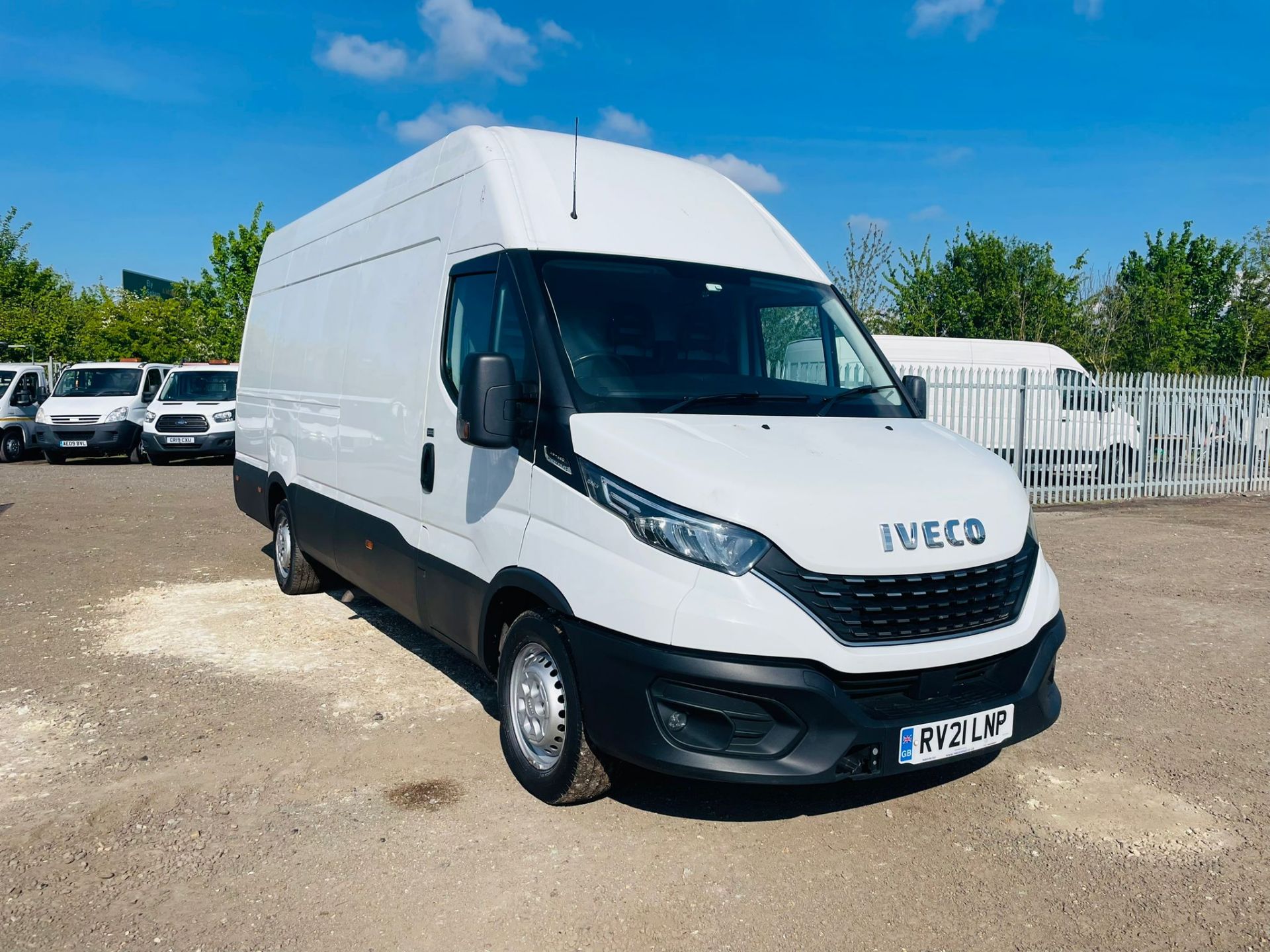 Iveco Daily 35S14 2.3 HI-MATIC L3 H3 2021 '21 Reg' -ULEZ Compliant - A/C - ** Automatic ** RARE **