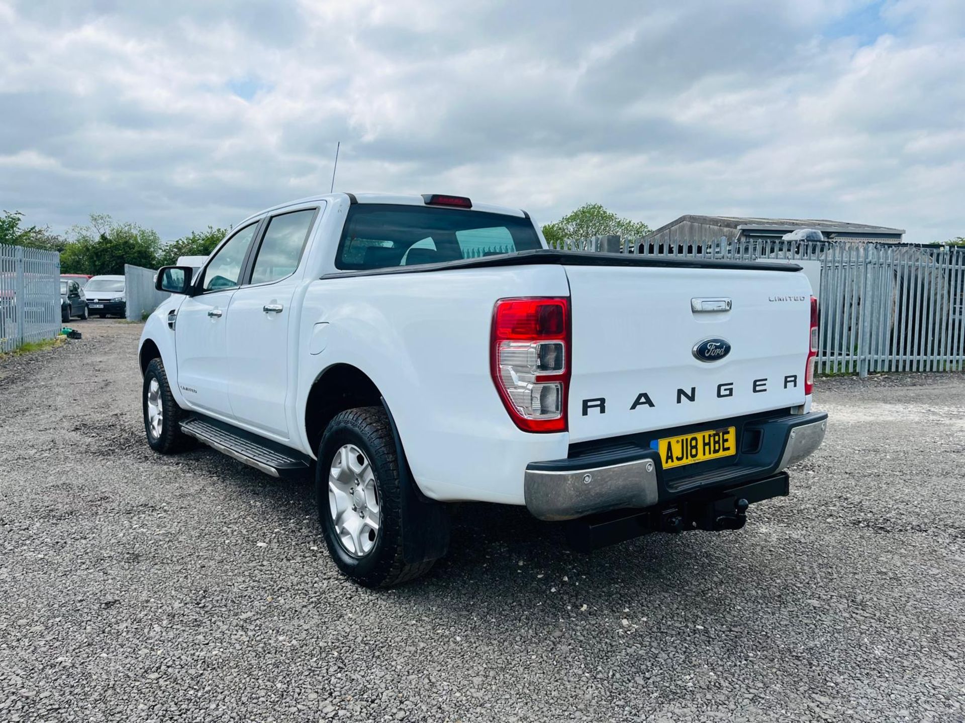 ** ON SALE ** Ford Ranger Limited 2.2 TDCI 4WD 2018 '18 Reg' -Automatic- ULEZ Compliant -A/C - Image 5 of 31