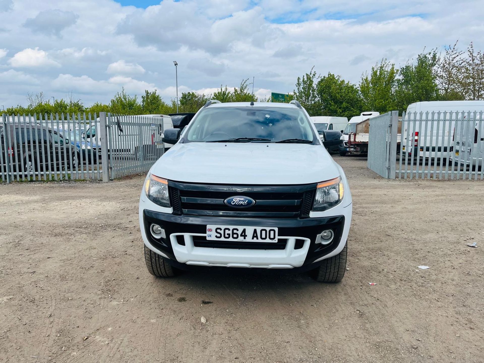 ** ON SALE ** Ford Ranger Wildtrak 3.2 TDCI 200 Automatic 2014 '64 Reg' 4WD - A/C - No Vat - Image 3 of 33