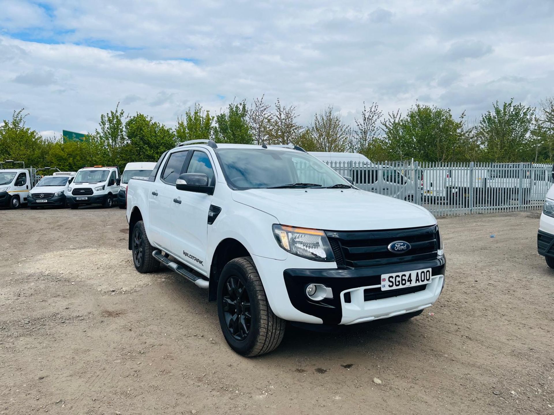 ** ON SALE ** Ford Ranger Wildtrak 3.2 TDCI 200 Automatic 2014 '64 Reg' 4WD - A/C - No Vat - Image 2 of 33