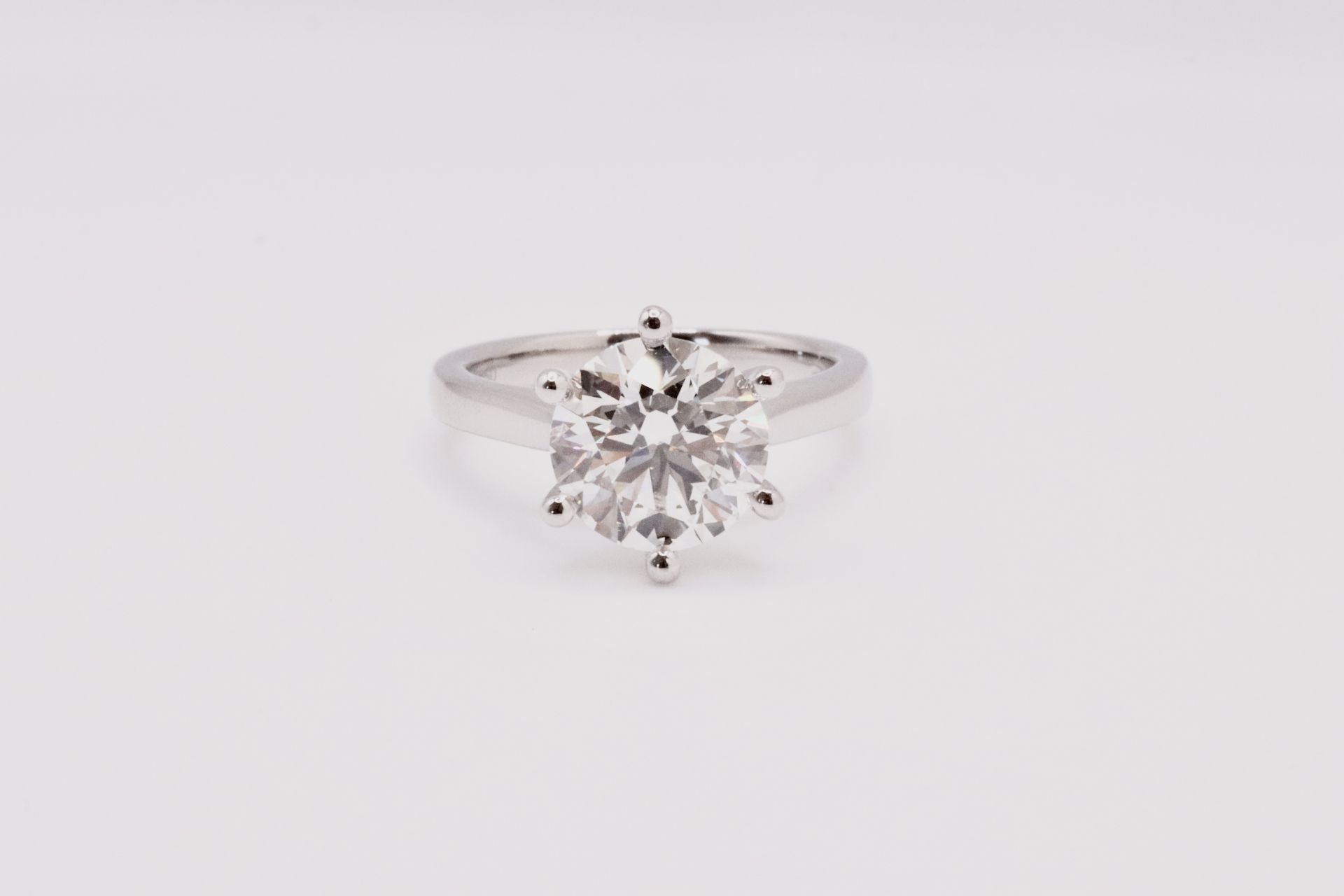 Round brilliant Cut Diamond Platinum Ring 5.00 Carat F Colour VS2 Clarity ID EX EX - Image 3 of 6