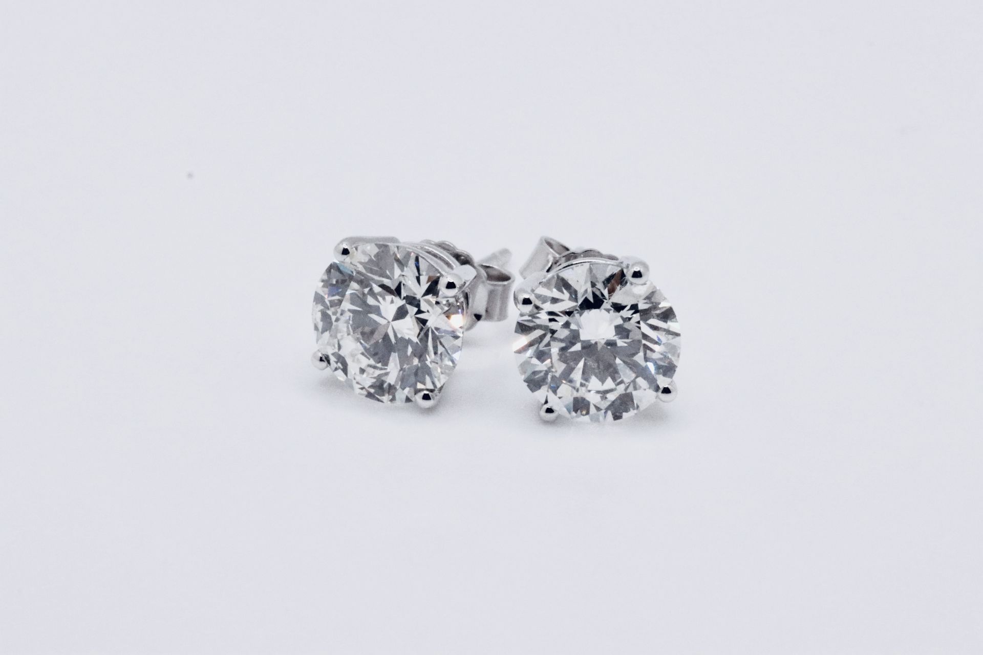 Round Brilliant Cut 3.00 Carat Natural Diamond Earrings 18kt White Gold - F Colour SI Clarity- GIA