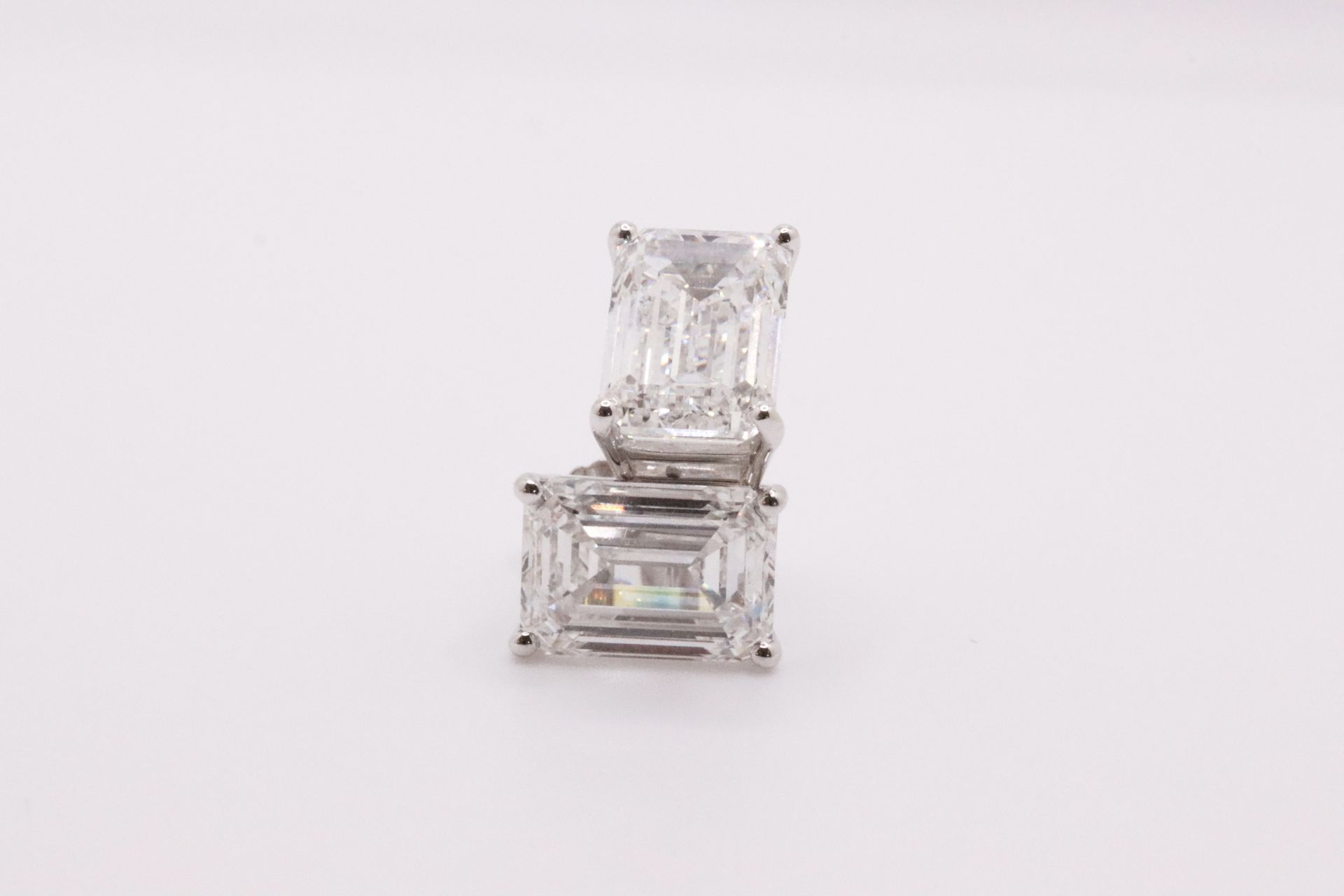 Emerald Cut Cut 10.00 Carat Diamond 18kt White Gold Earrings- D Colour VVS Clarity IGI - Bild 4 aus 10