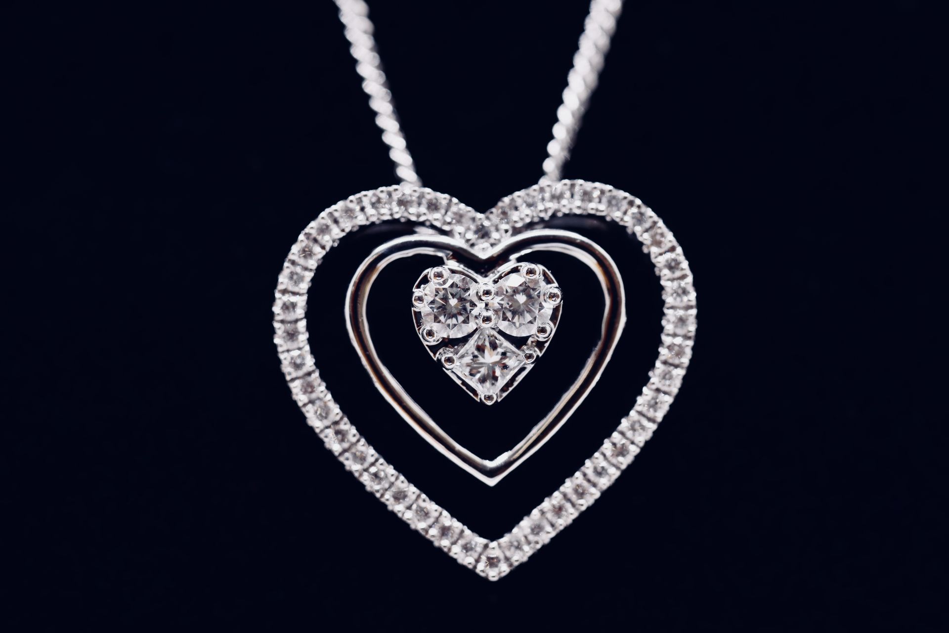 Round Brilliant Cut 1.00 Carat Natural Diamond 18ct White Gold Heart Pendant - F/G Colour SI Clarity - Bild 2 aus 6