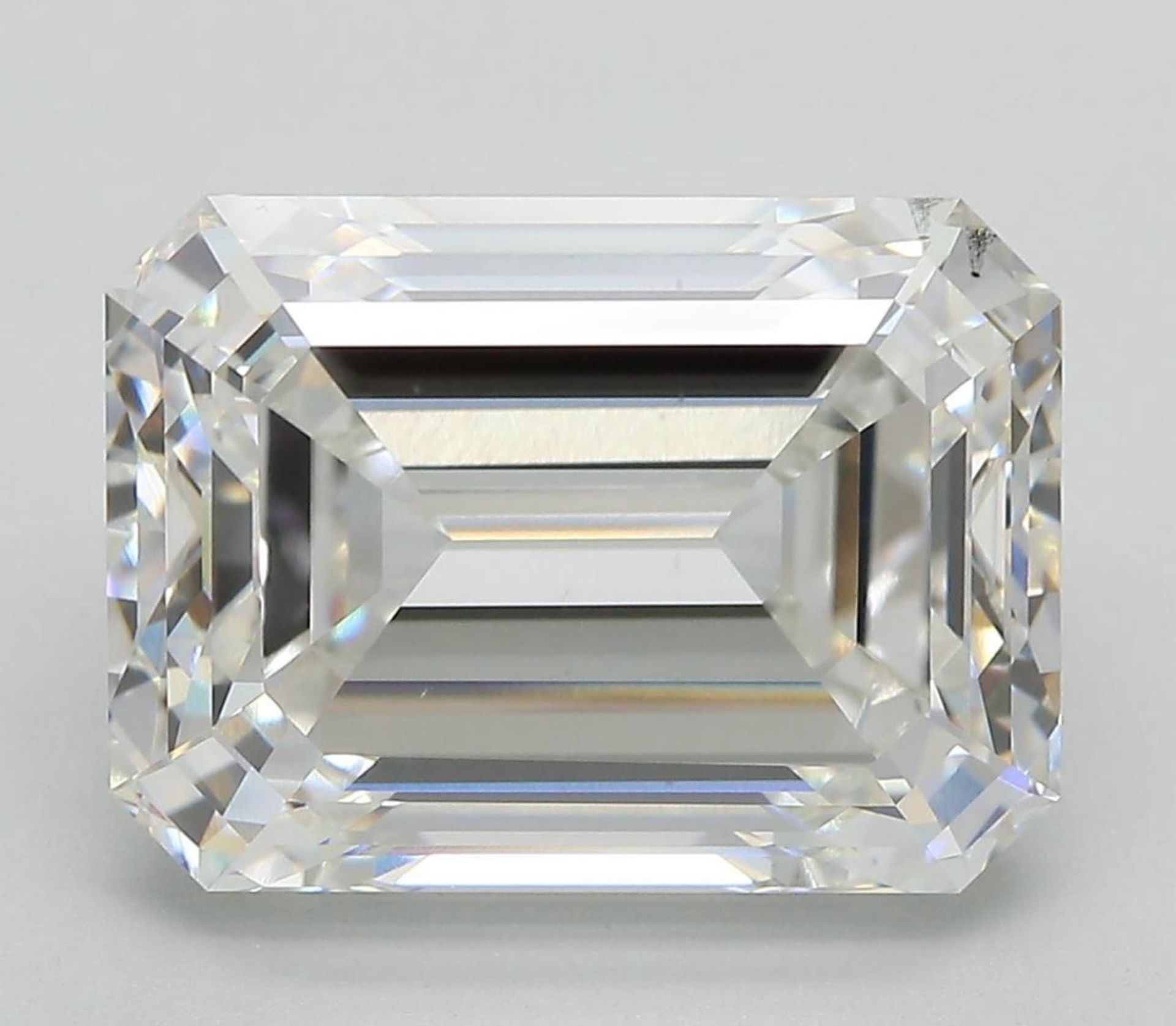 Emerald Cut Diamond F Colour VS2 Clarity 10.01 Carat EX EX - IGI