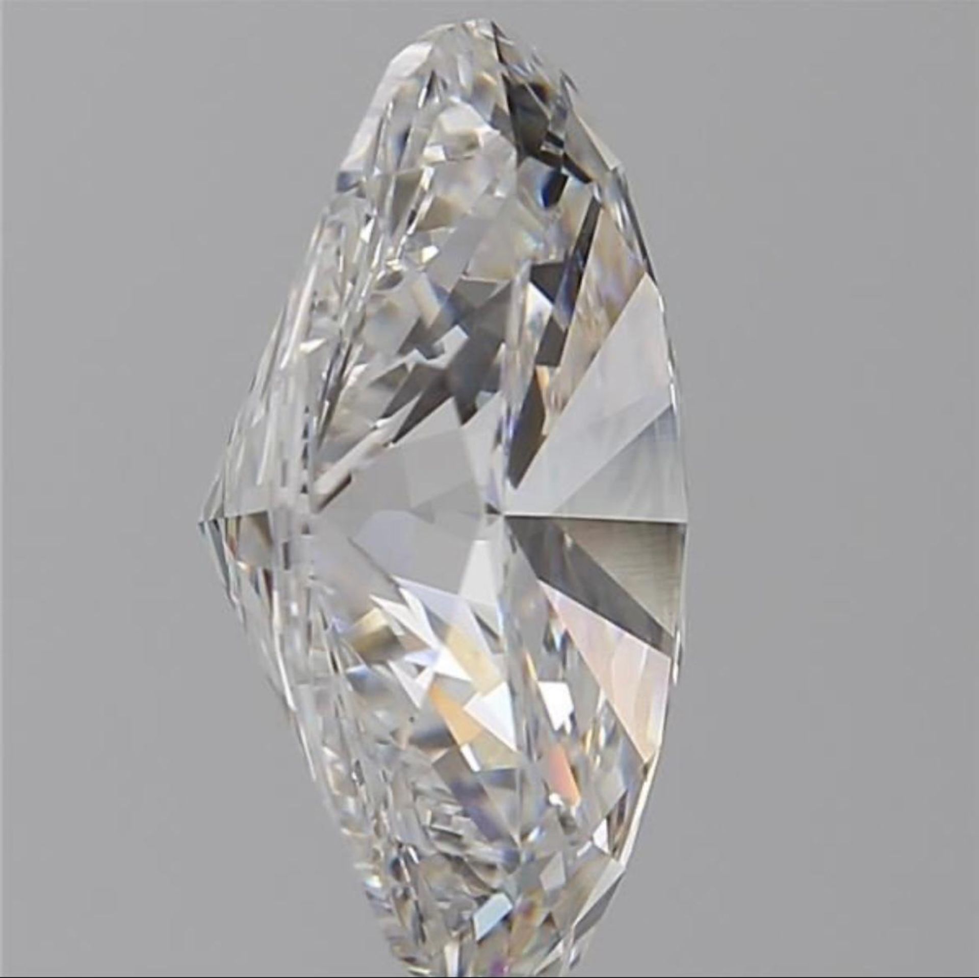 Oval Cut 7.00 Carat Diamond E Colour VS1 Clarity EX EX - IGI - Image 5 of 9