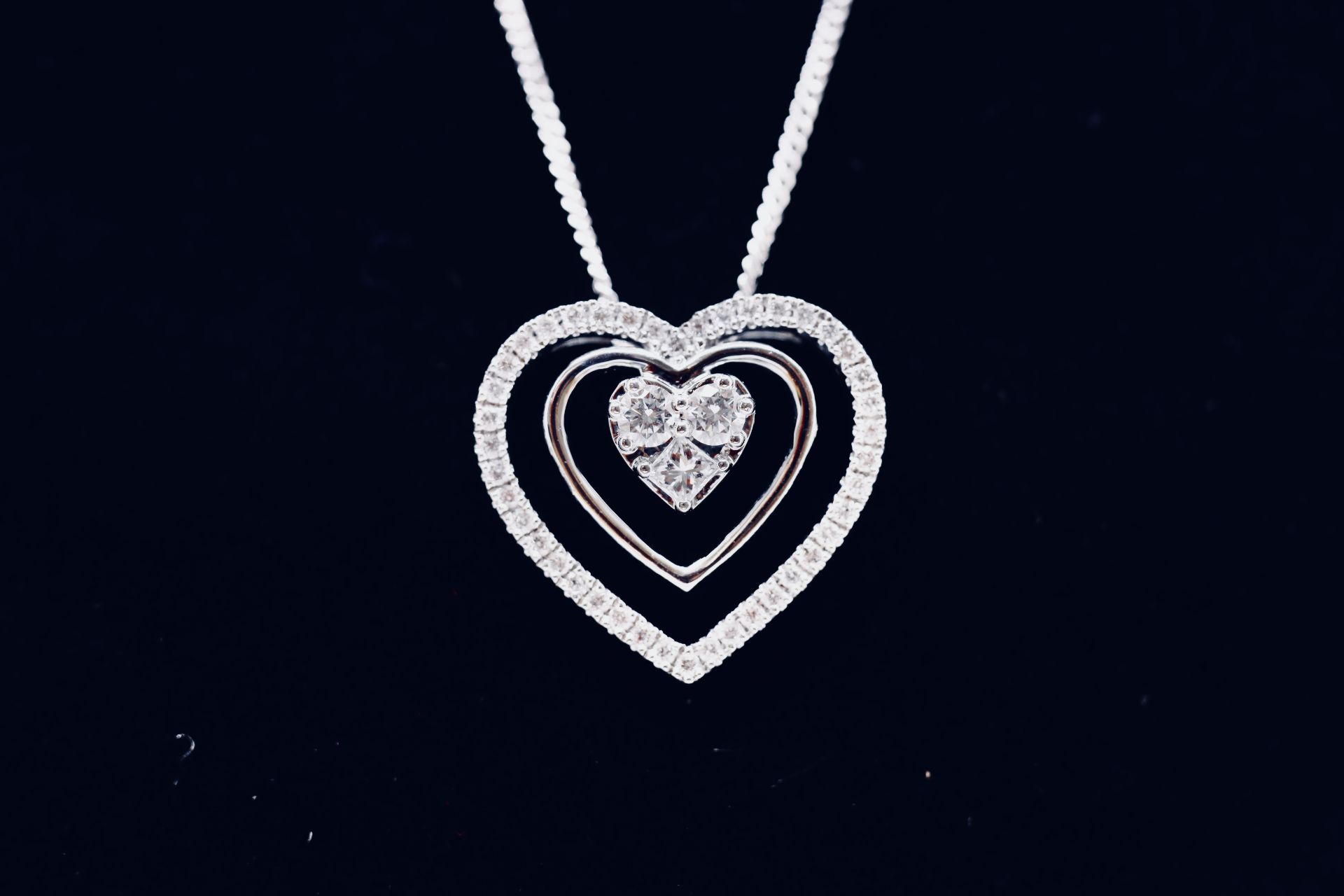 Round Brilliant Cut 1.00 Carat Natural Diamond 18ct White Gold Heart Pendant - F/G Colour SI Clarity - Bild 5 aus 6