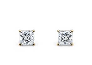 Princess Cut 4.00 Carat Diamond Earrings Set in 18kt Yellow Gold - E Colour VS Clarity - IGI