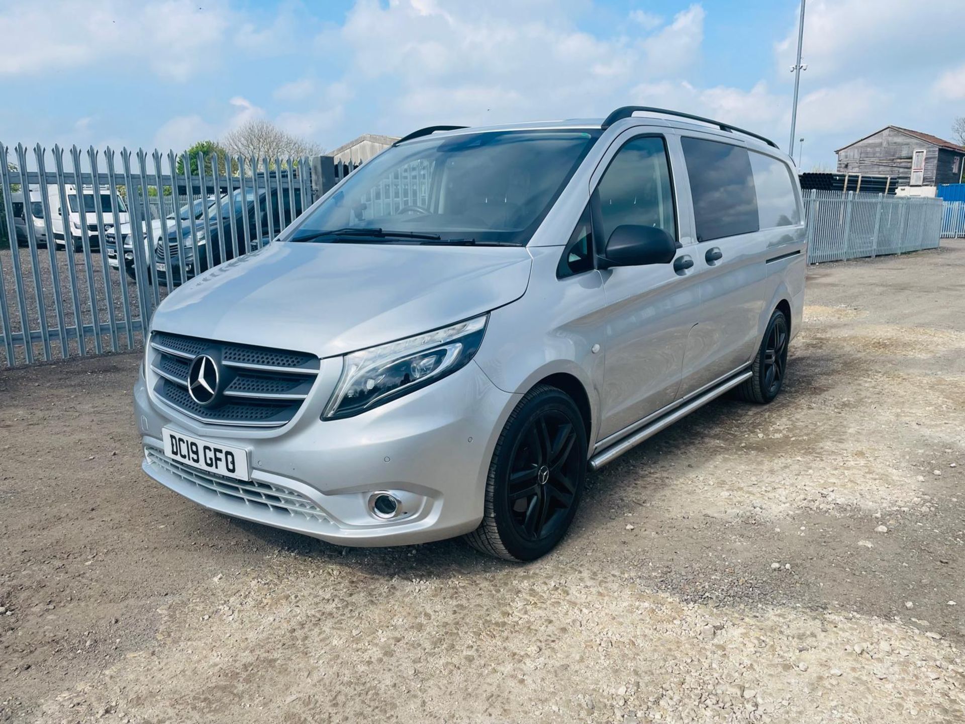 Mercedes-Benz Vito Premium 2.1 119 CDI 7G Tronic Crew Cab LWB Automatic 2019'19 Reg'- Alloy Wheels - Image 3 of 31