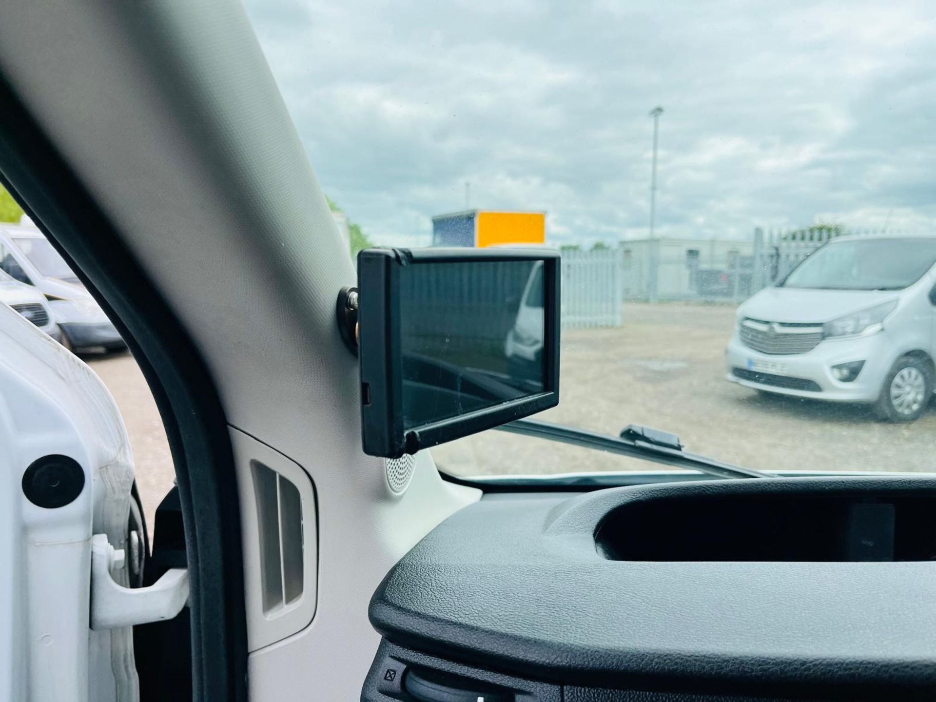 Ford Transit Leader 2.0 EcoBlue 130 T350 L3 H2 2020 '20 Reg' - ULEZ Compliant - A/C - Panel Van - Image 28 of 33