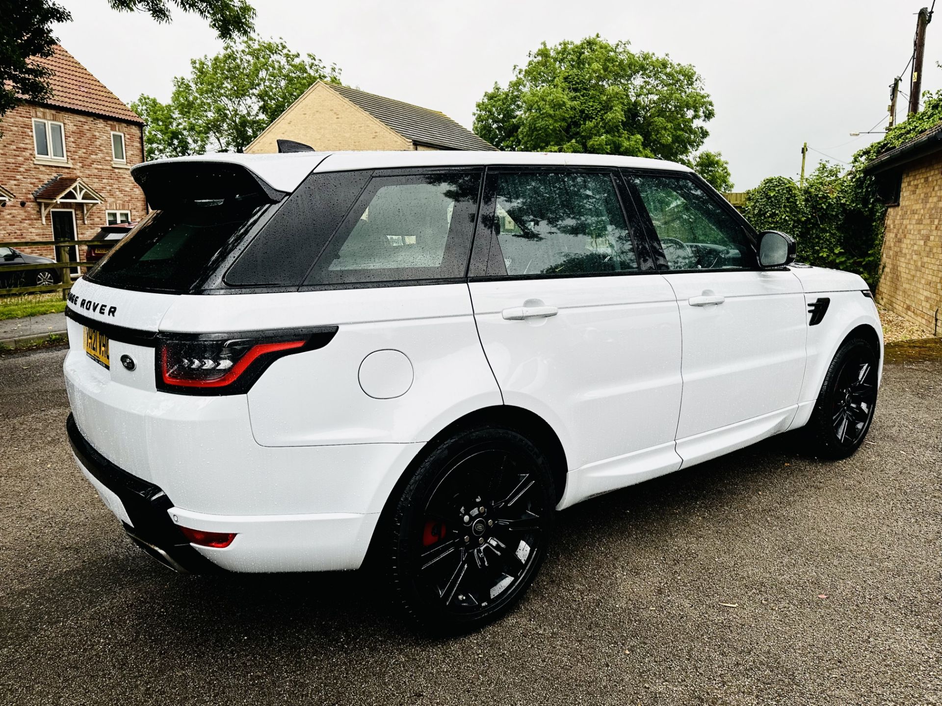 Land Rover Range Rover Sport 2.0 P400E HSE Dynamic 2021 '21 Reg' Sat Nav - A/C - Only 30,026 Miles - Image 9 of 25