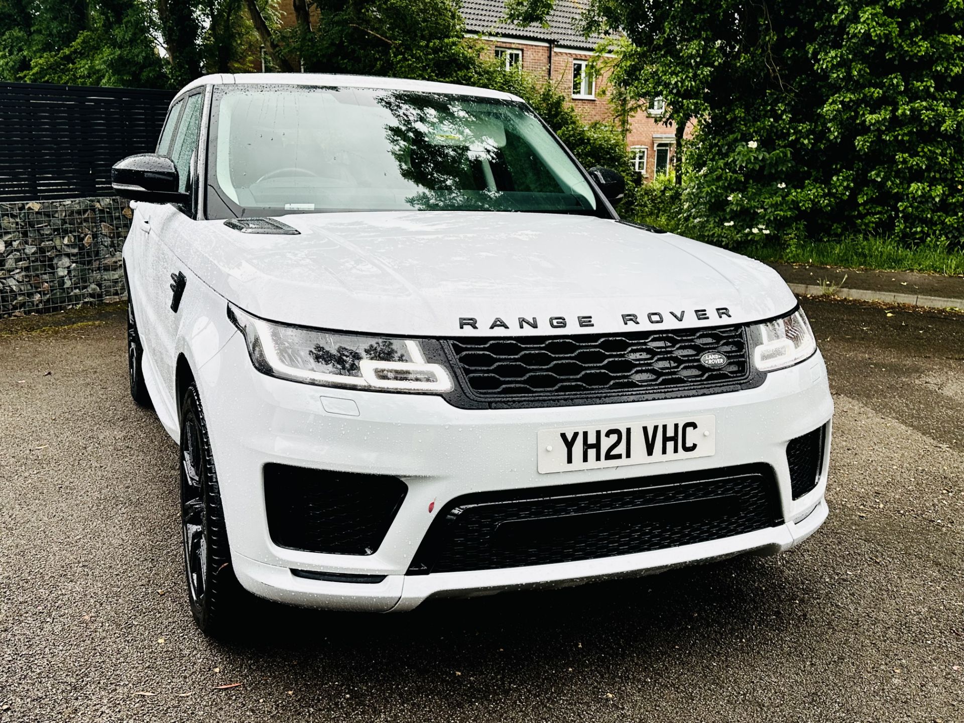 Land Rover Range Rover Sport 2.0 P400E HSE Dynamic 2021 '21 Reg' Sat Nav - A/C - Only 30,026 Miles - Image 2 of 25