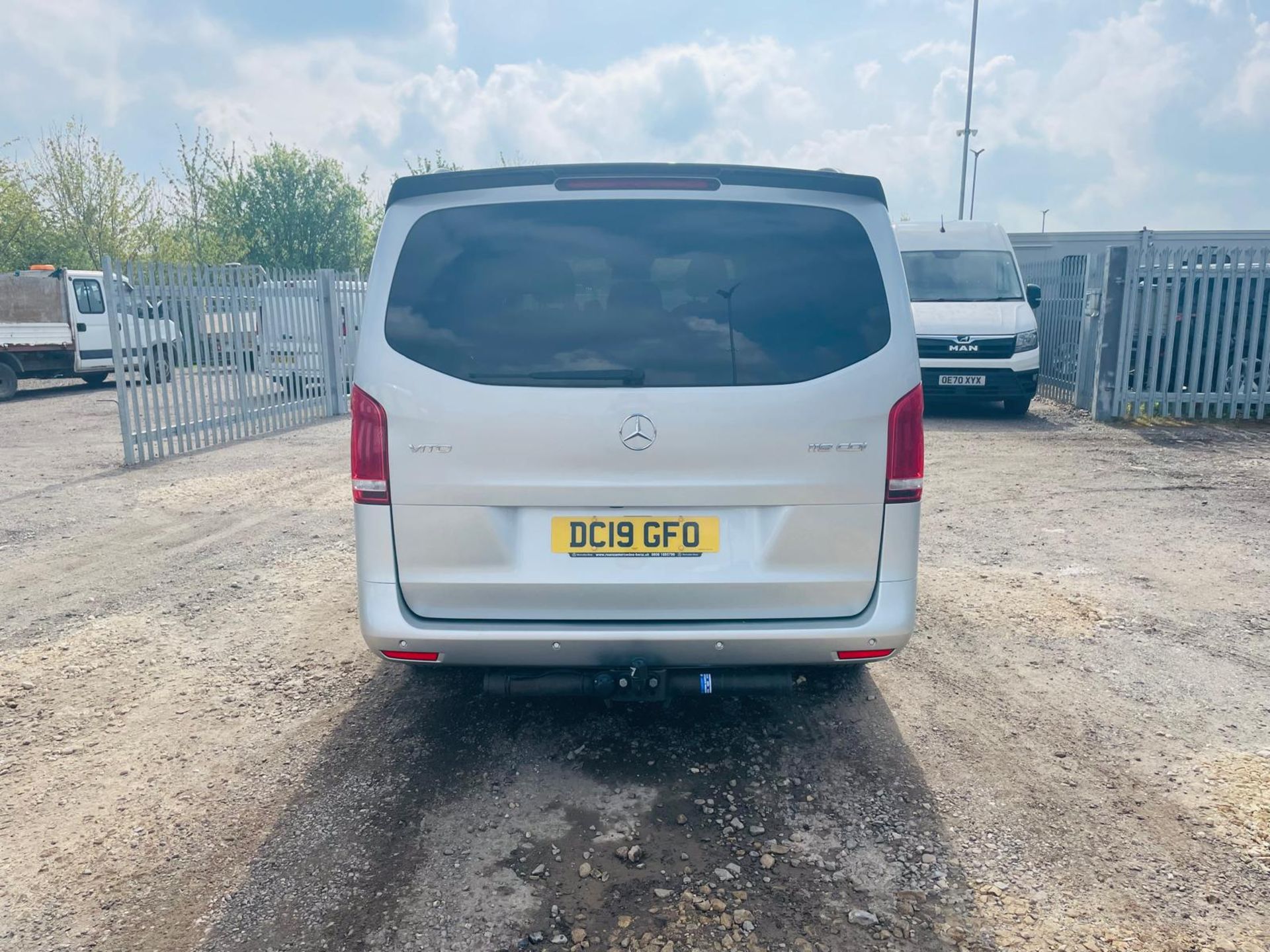 Mercedes-Benz Vito Premium 2.1 119 CDI 7G Tronic Crew Cab LWB Automatic 2019'19 Reg'- Alloy Wheels - Image 7 of 31