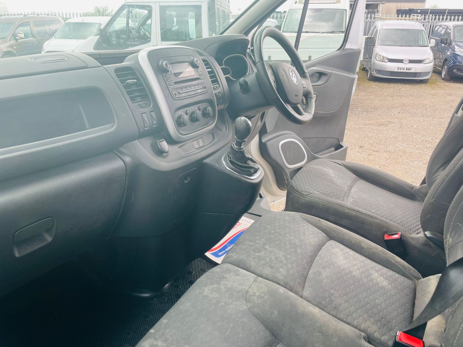 Vauxhall Vivaro 1.6 CDTI 115 Sportive L1 H1 CrewVan 2015 '15 Reg' A/C - 6 Seats - No Vat - Image 29 of 33