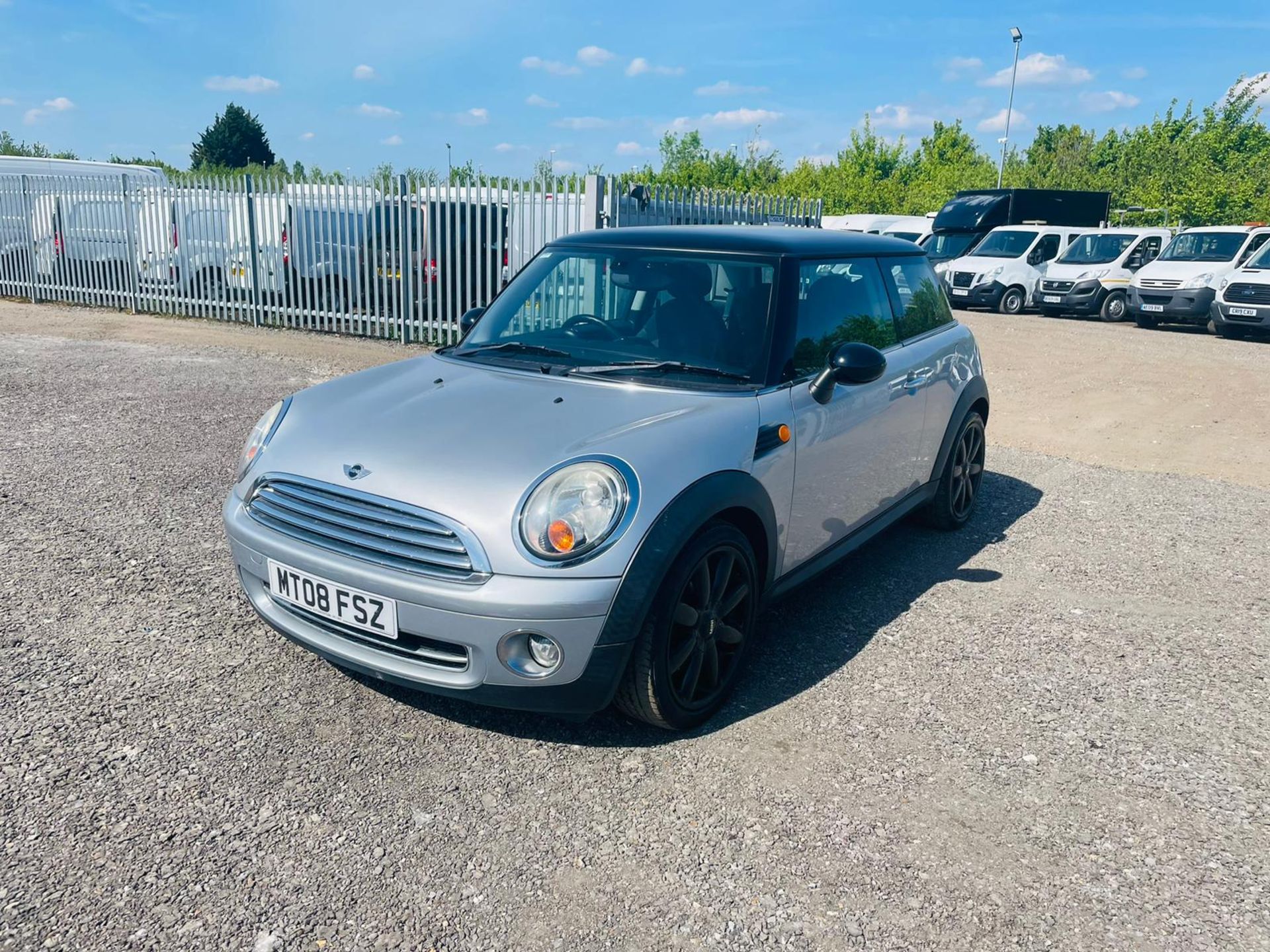 ** ON SALE ** Mini Cooper 1.6 Park Lane 2008 '08 Reg' -ULEZ Compliant - A/C -NO VAT - Image 3 of 25