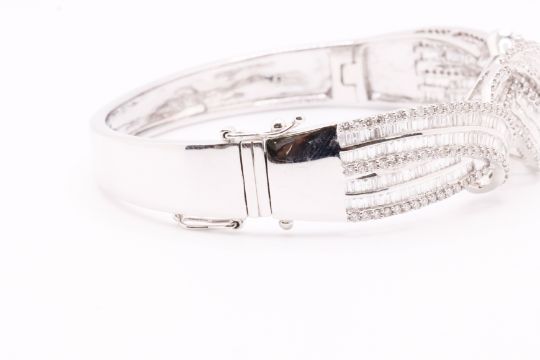 5.00 Carat Natural Diamond 18k White Gold Bangle F/G Colour VS Clarity - Truly Stunning - Image 13 of 13