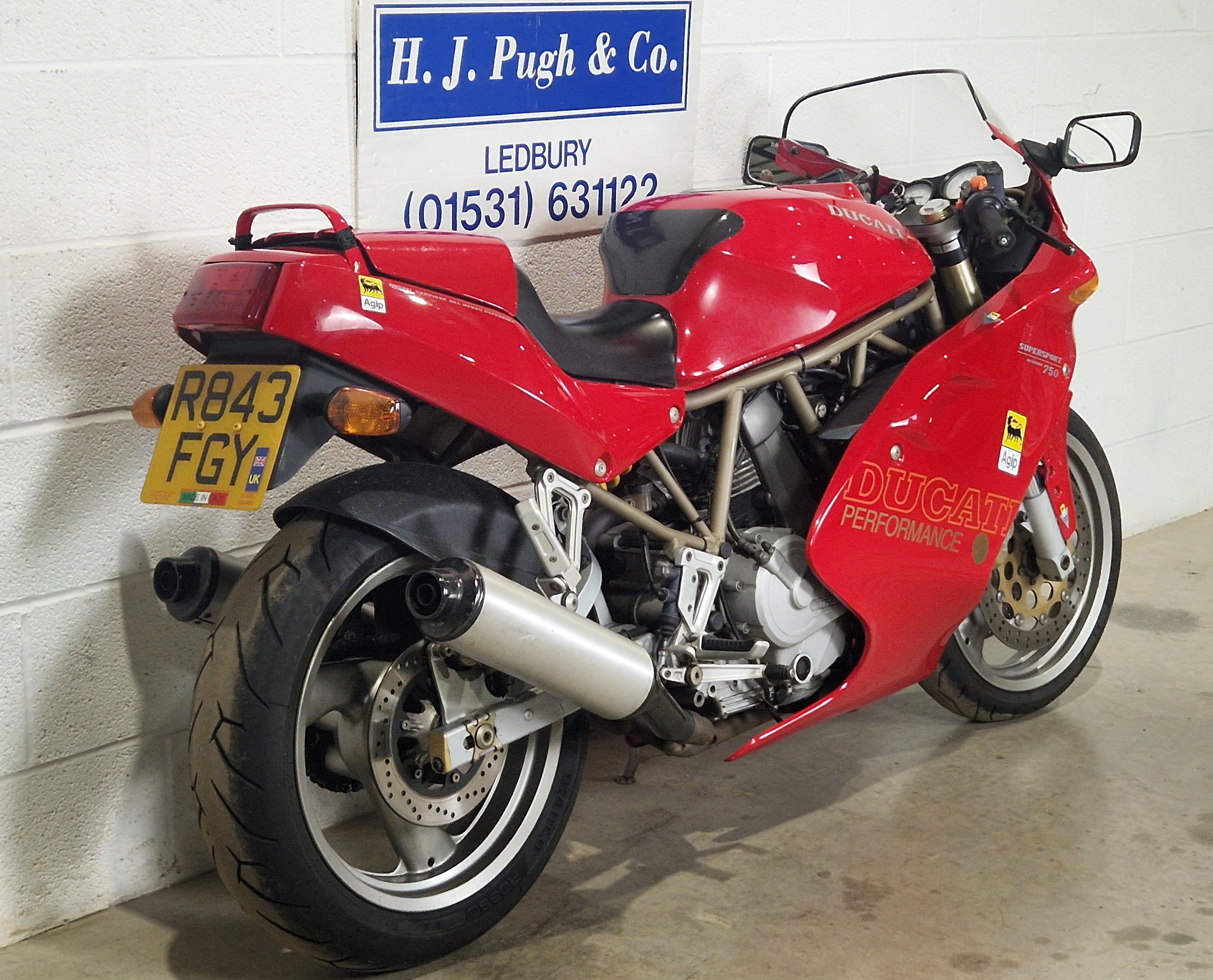 Ducatti 750 SuperSport motorcycle. 1998. 750cc. Runs and rides. Comes with the original owners - Image 3 of 6