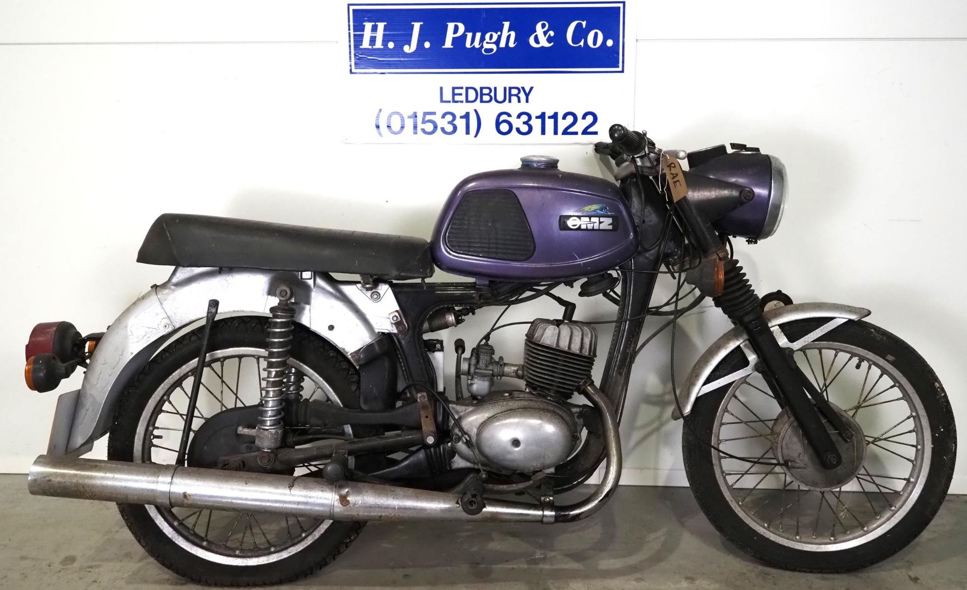 MZ motorcycle. 1986. 125cc. Frame No. 8861678 as stated on V5 Engine No. 7504877 Property of a