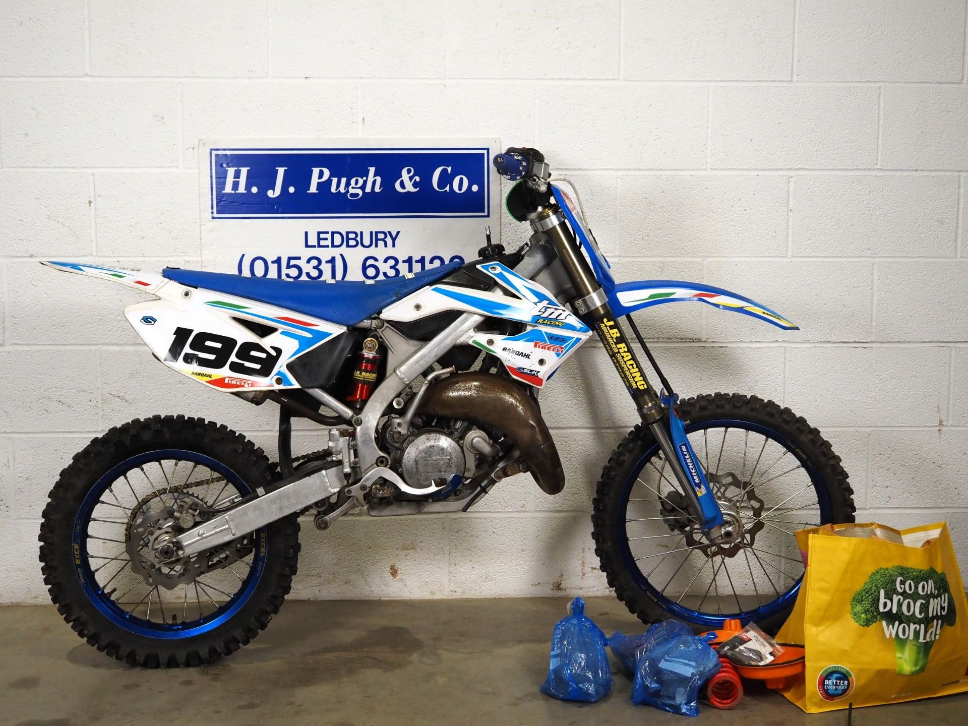 TM85 big wheel moto cross bike. 2015. 85cc Runs and rides. Has had an overhaul by Neil Buttry to