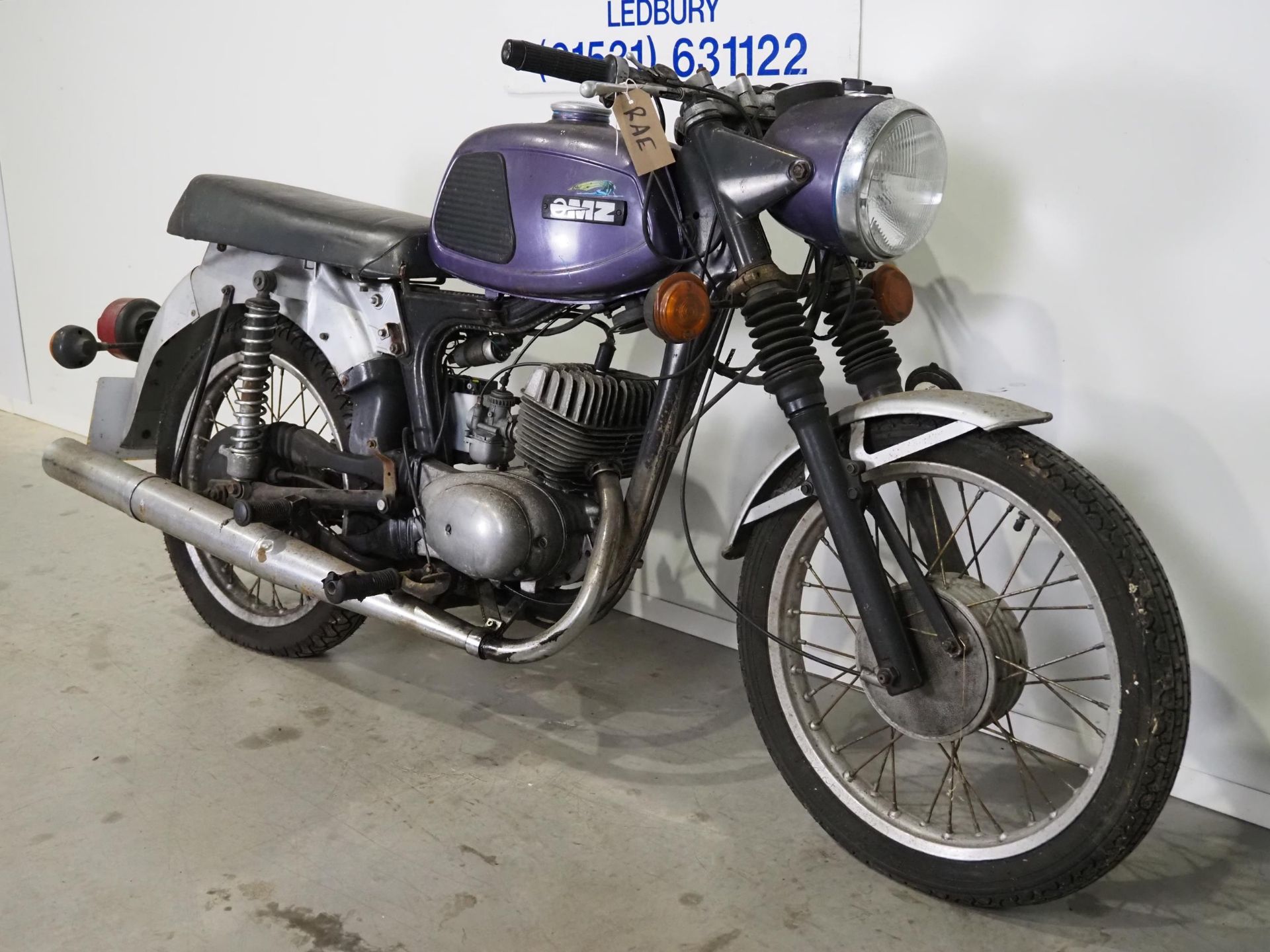 MZ motorcycle. 1986. 125cc. Frame No. 8861678 as stated on V5 Engine No. 7504877 Property of a - Image 2 of 6