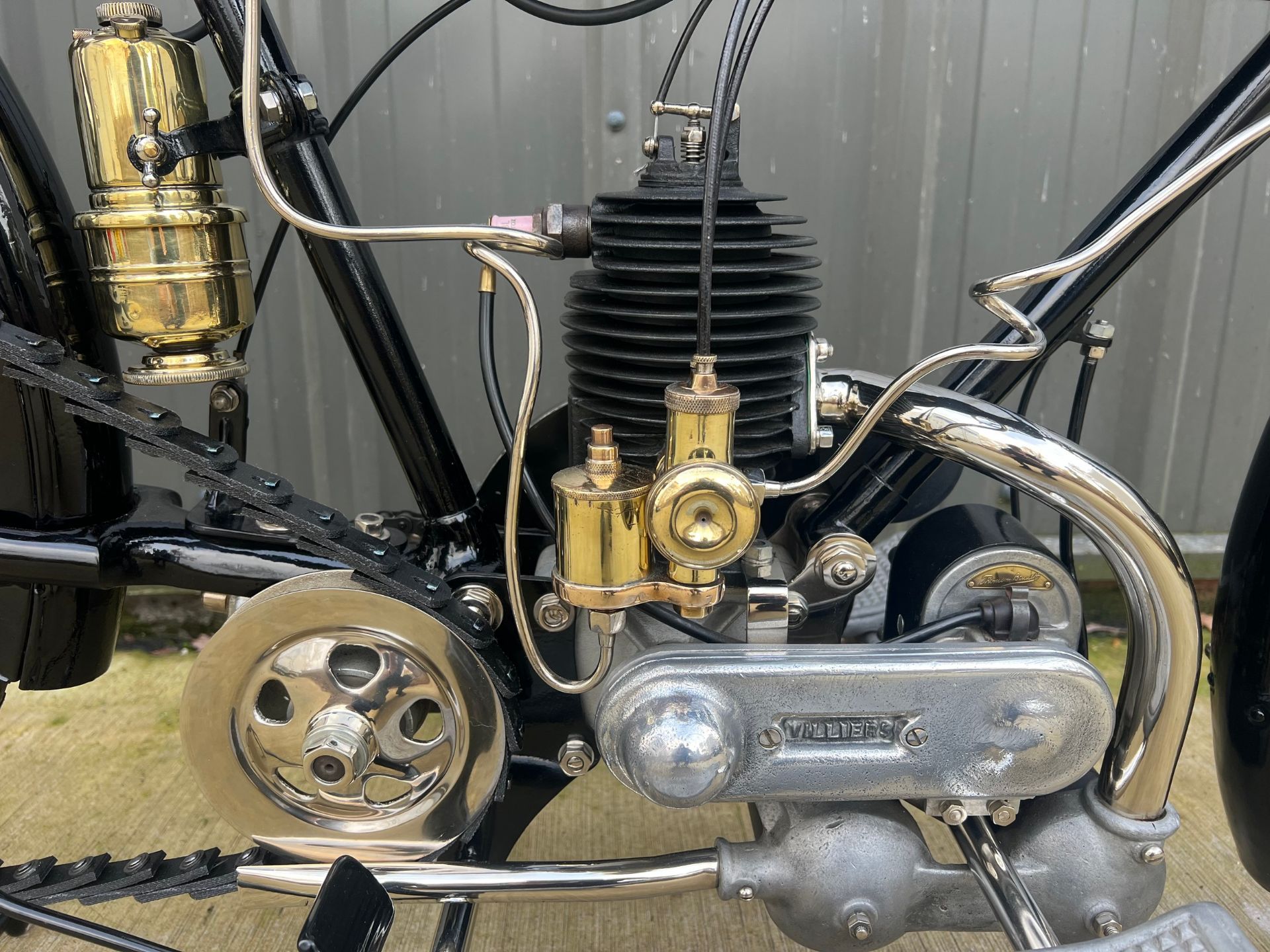 Hobart 2 Speed Flat Tank motorcycle. 1915. Frame No- 77466 Engine No- 06856 Believed to be the - Image 3 of 7