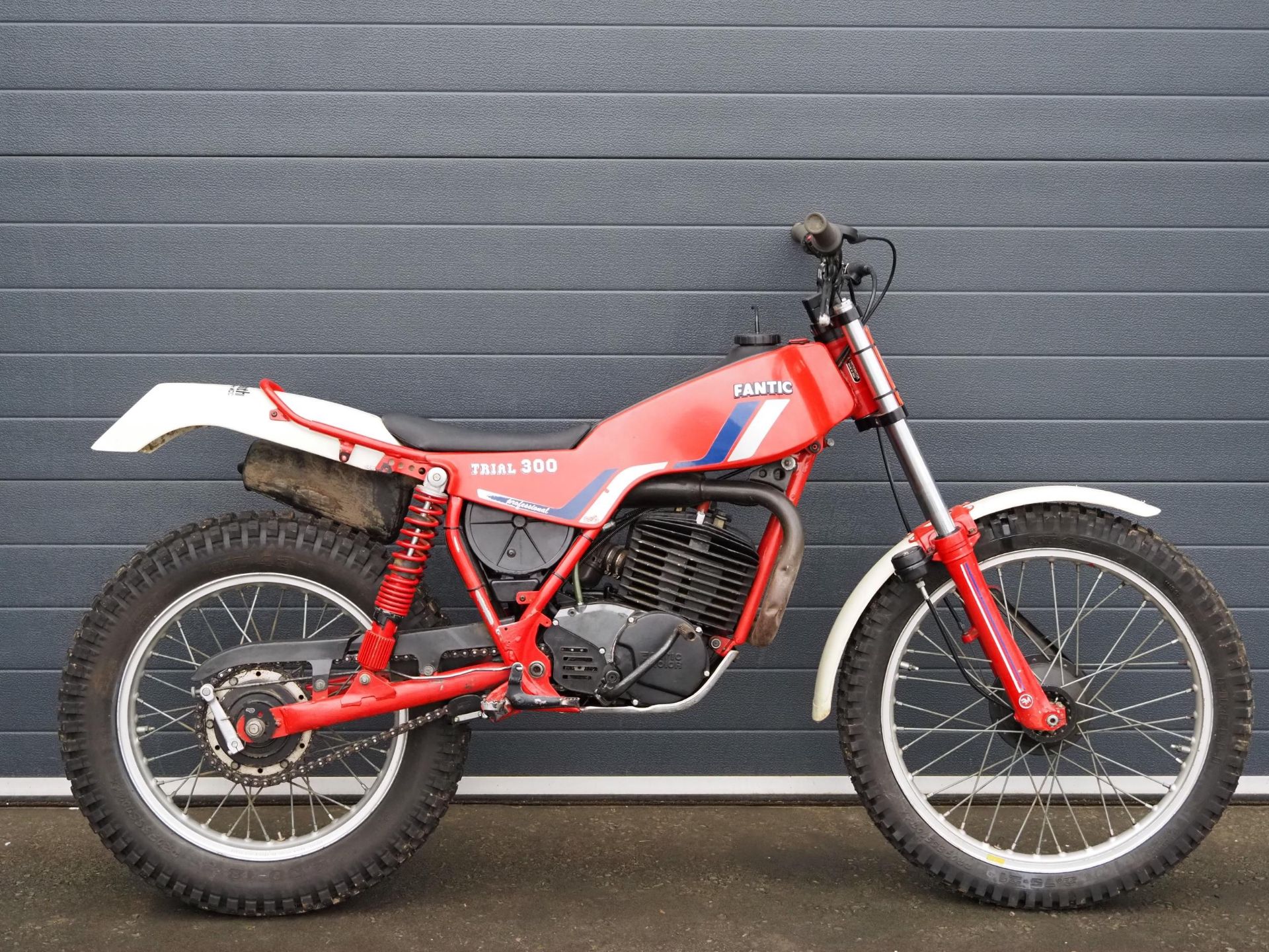 Fantic Trials 300 professional bike. 249 cc Frame No. 34001839 Engine No. 001842 Fitted with