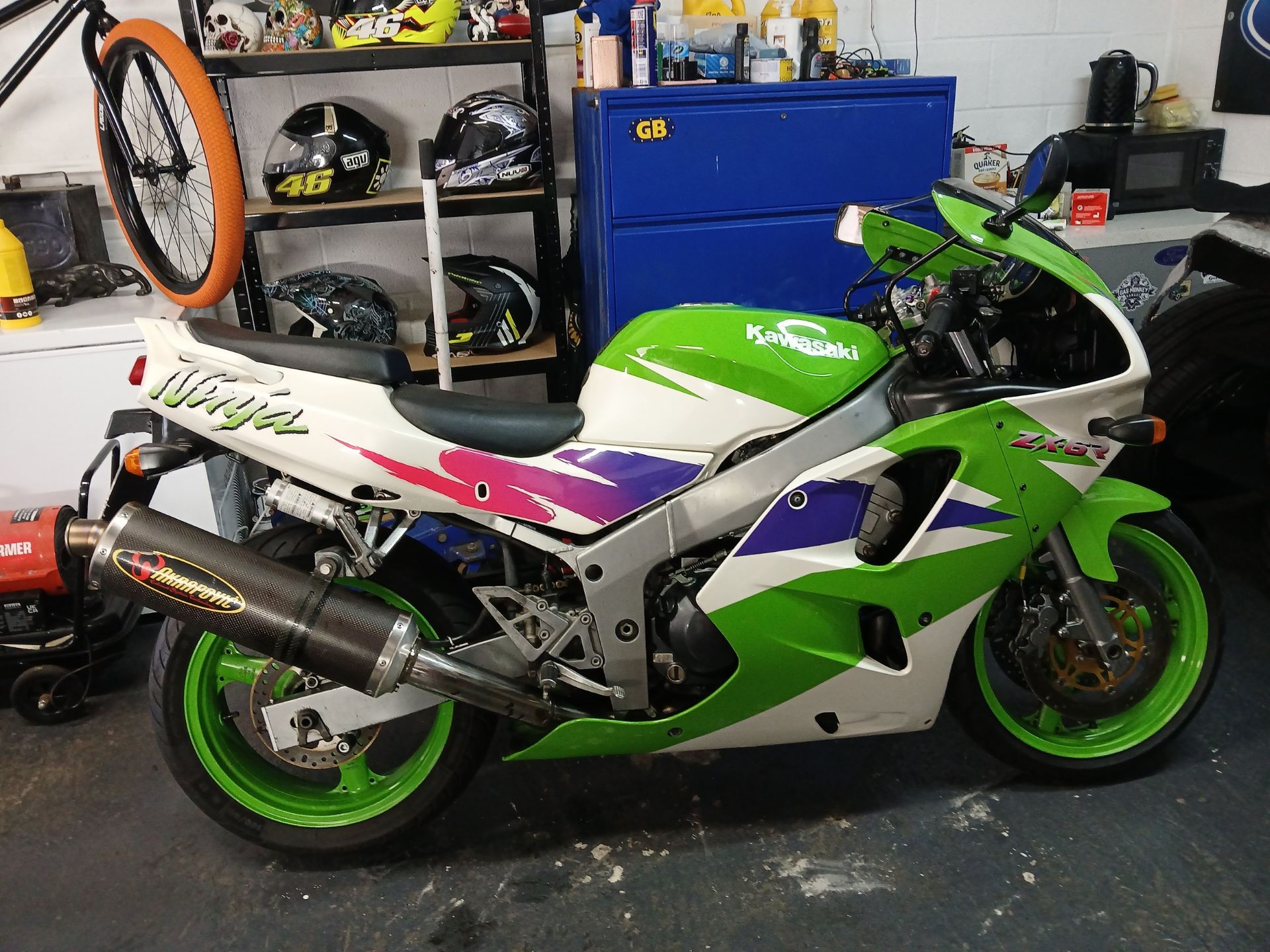 Kawasaki ZX6R motorcycle. 1995. Good clean original bike, runs and rides. Invoices and spare key