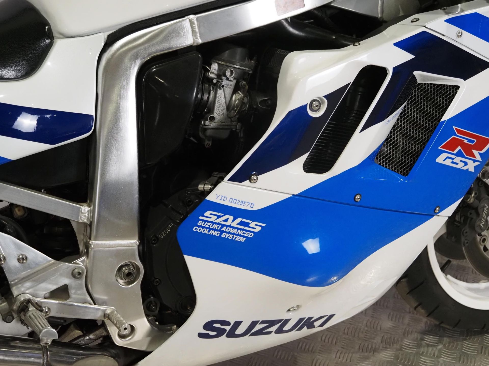 Suzuki GSXR750 motorcycle. 1991. 749cc Runs and rides but has been on display for several years so - Image 5 of 9