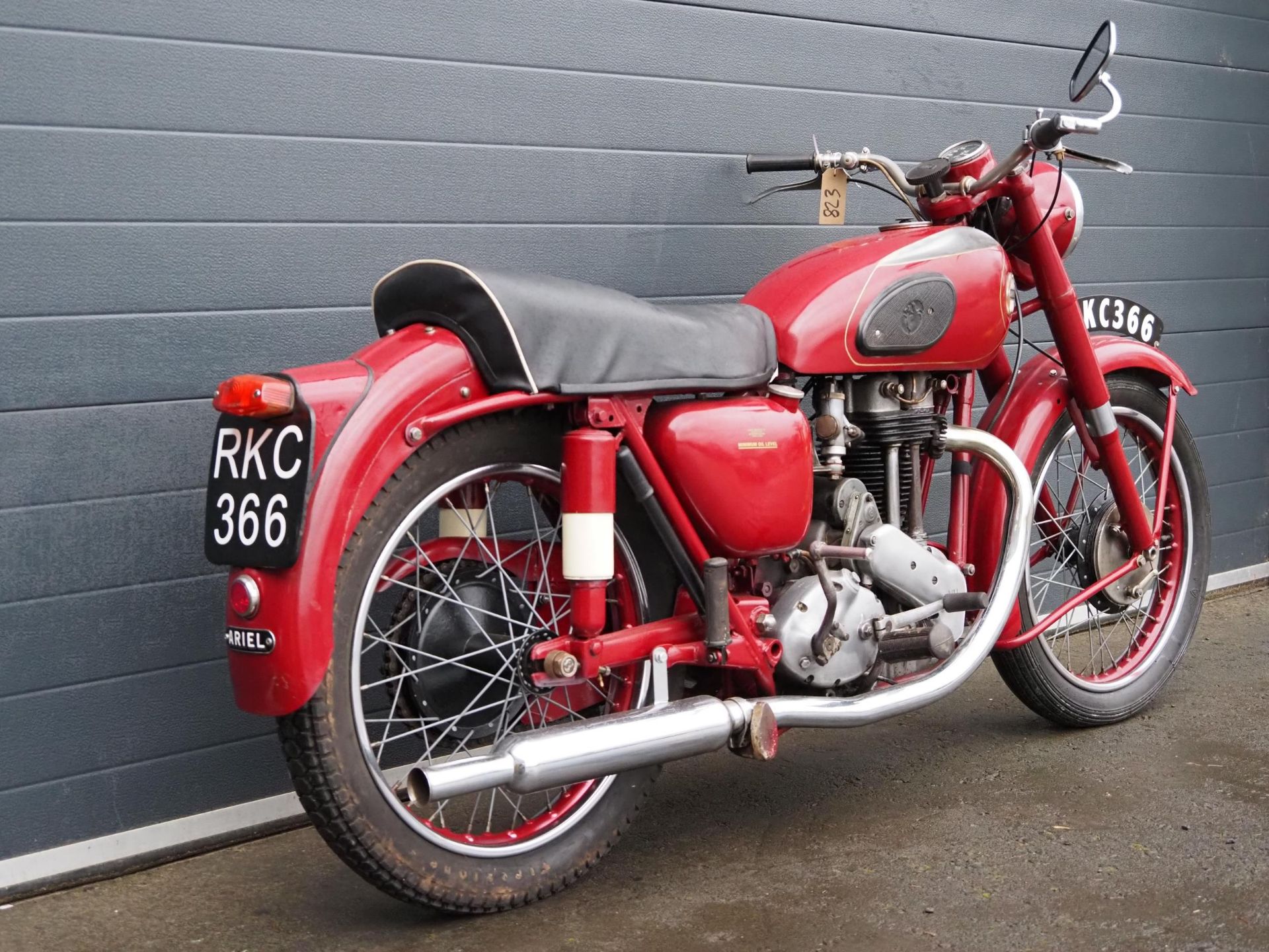 Ariel NH Red Hunter motorcycle. 350cc. 1954. Frame No. KS4811 Engine No. LB 1922 Runs well, new - Image 3 of 6