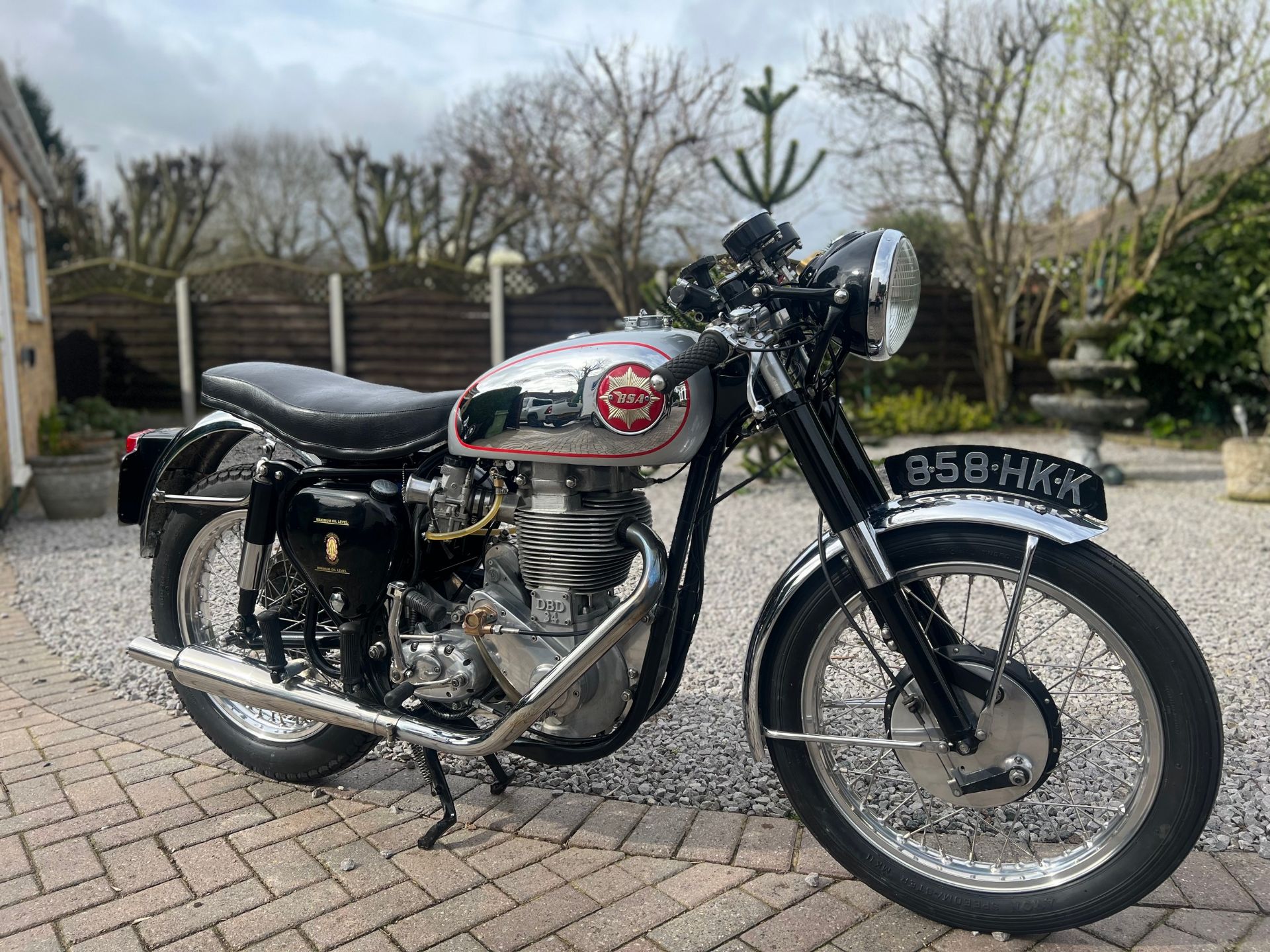 BSA Goldstar DBD 34 motorcycle. 1959. 500cc Frame No. CB328879 Engine No. DBD34GS4715 Fitted with - Image 10 of 10