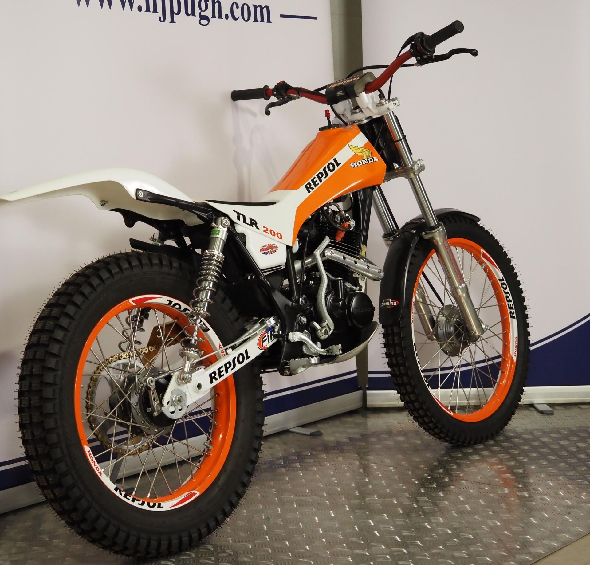 Honda TLR 200 trails bike. Frame No. MD09-1016700 Engine No. MD09E-1016776 Runs and rides but will - Image 3 of 7